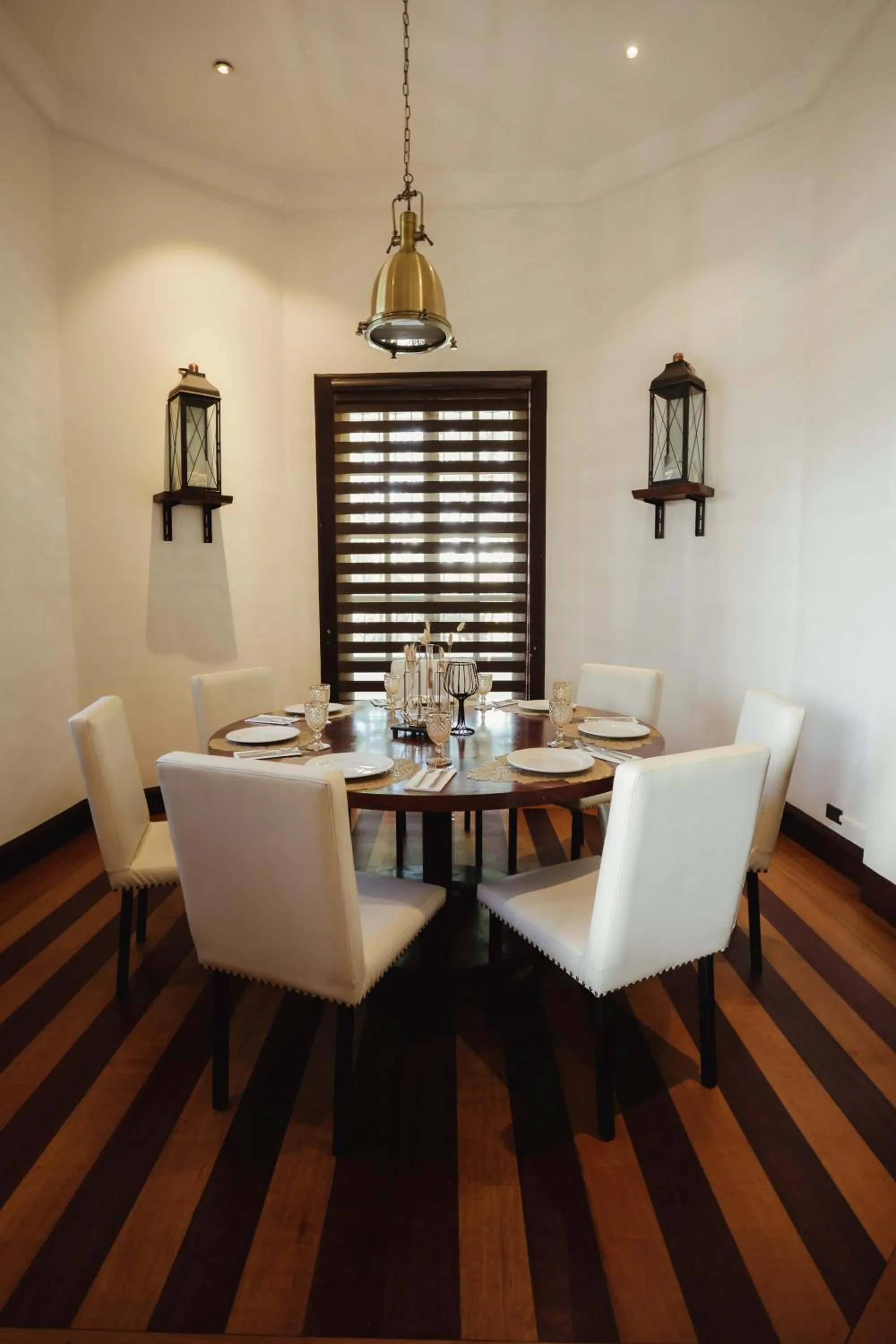 Restaurant/places to eat in The Bourke Hotel