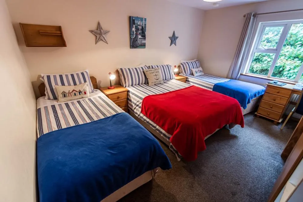 Bed in Seawinds Bed and Breakfast