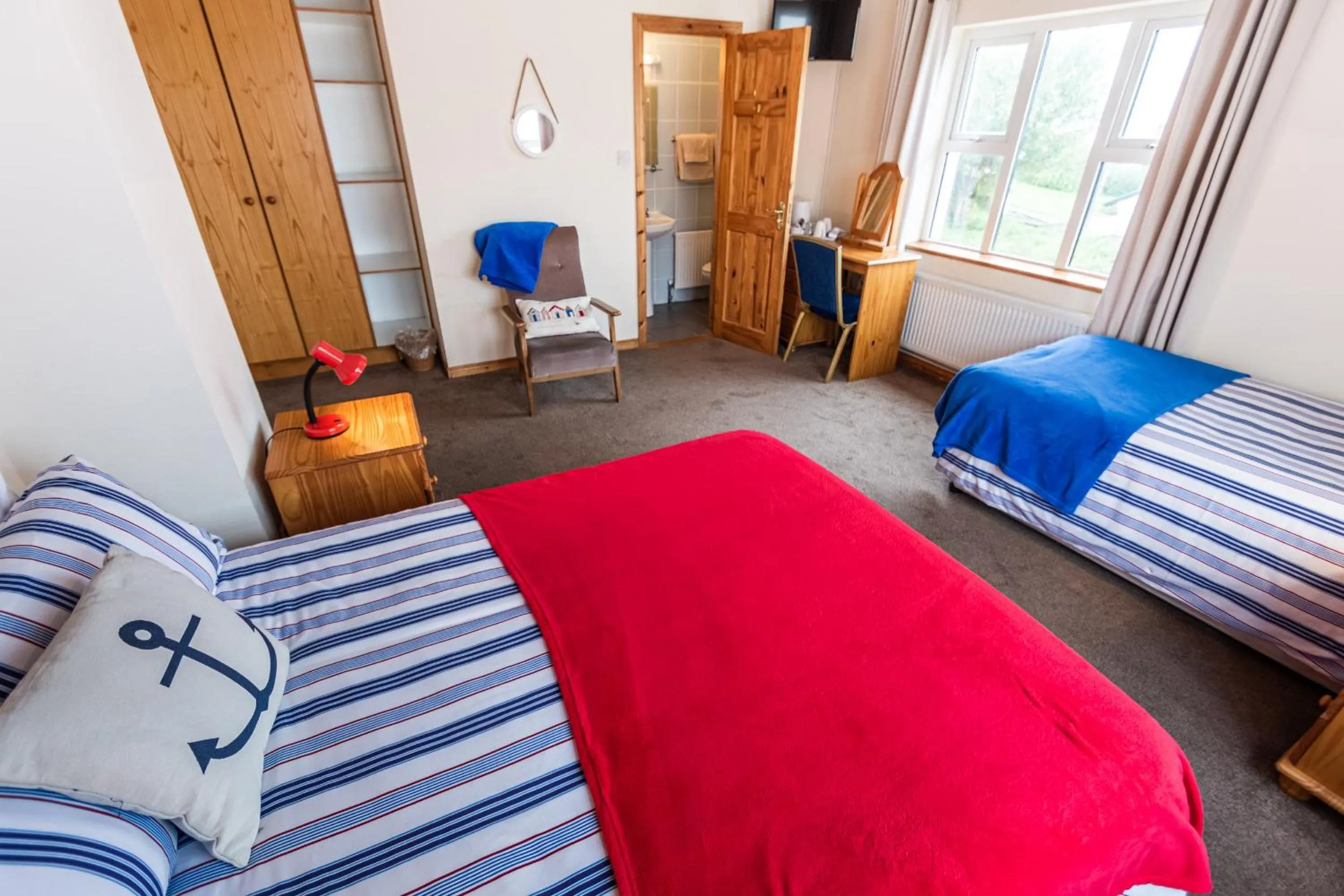 Bedroom, Bed in Seawinds Bed and Breakfast