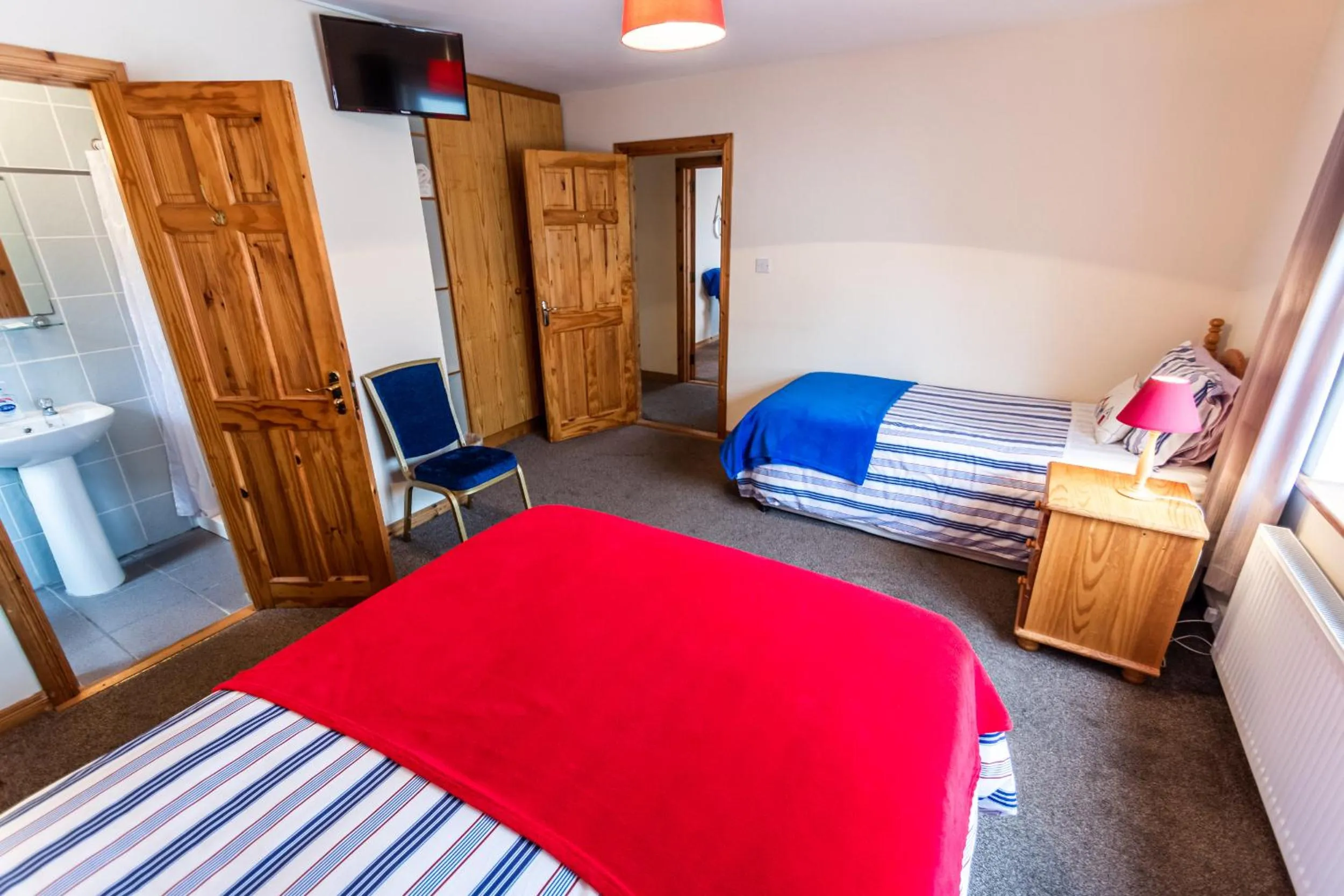 Bedroom, Bed in Seawinds Bed and Breakfast