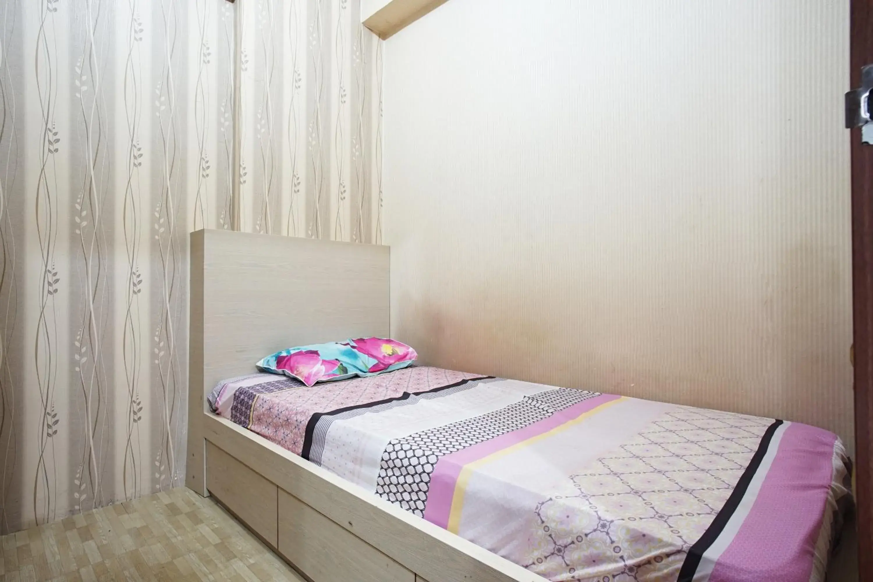 Two-Bedroom Apartment in Planet Room Kemang View Two-Bedroom Apartment in Planet Room Kemang View