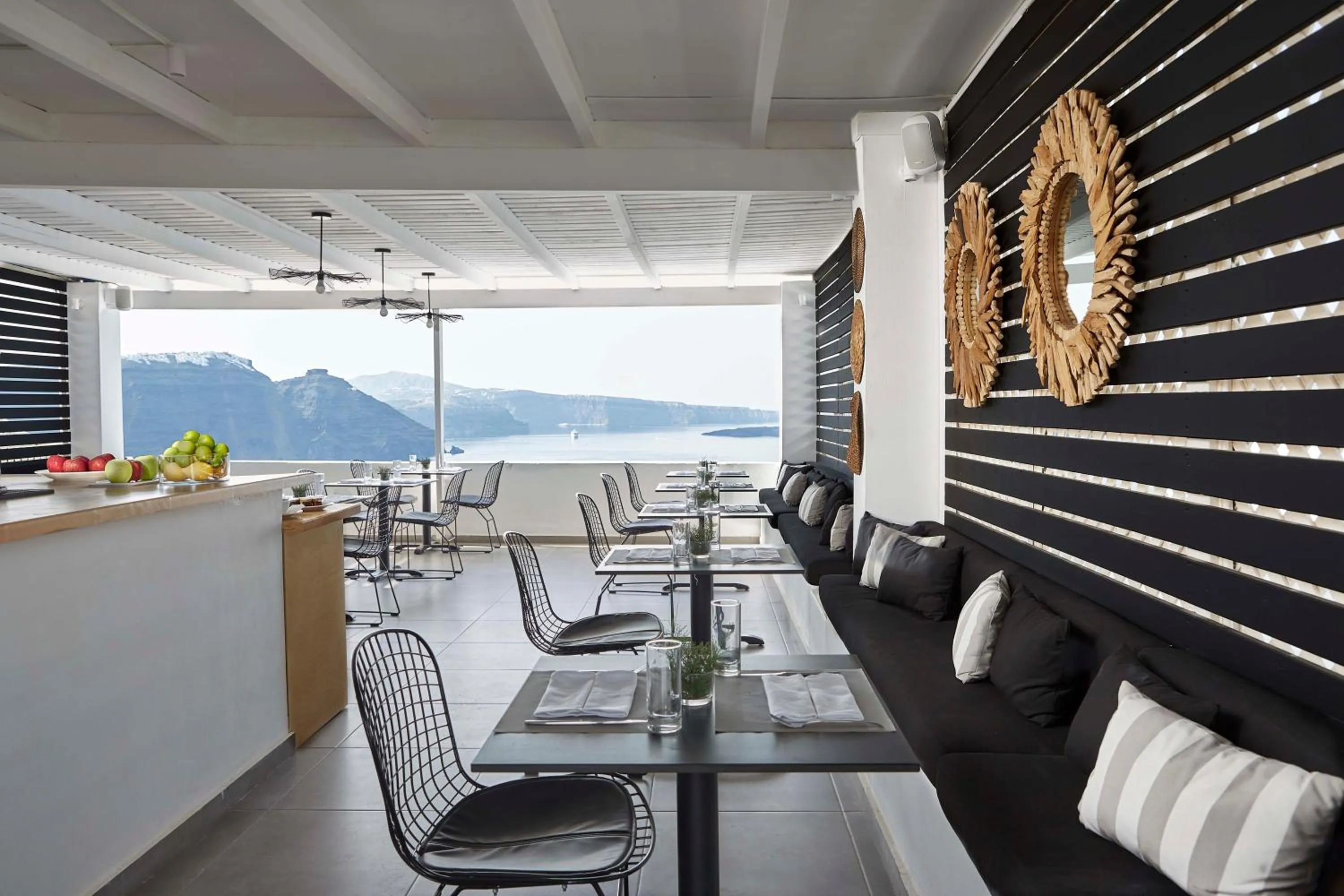 Restaurant/places to eat in Mr & Mrs White Oia - Santorini