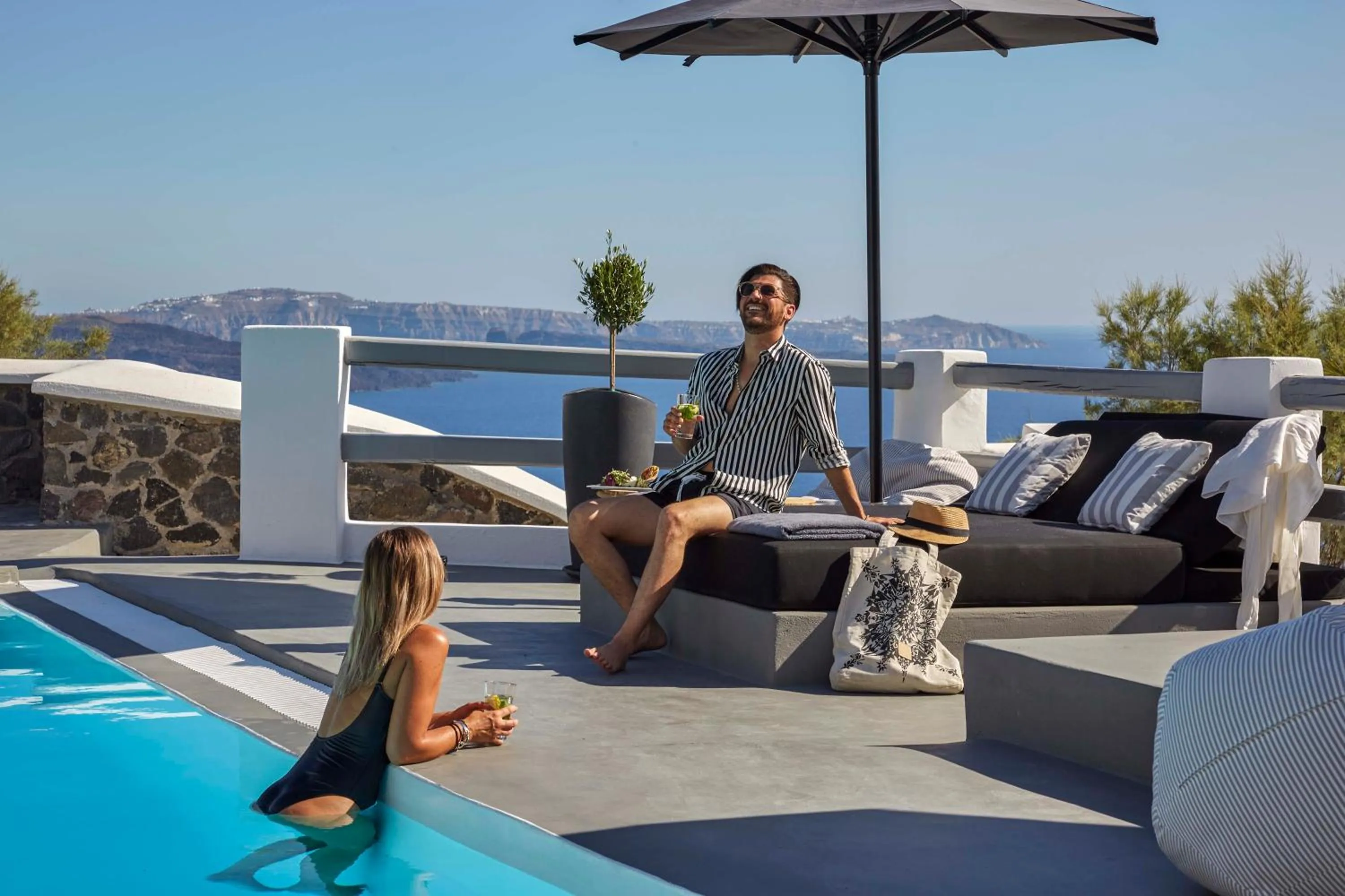 Swimming pool in Mr and Mrs White Oia - Santorini