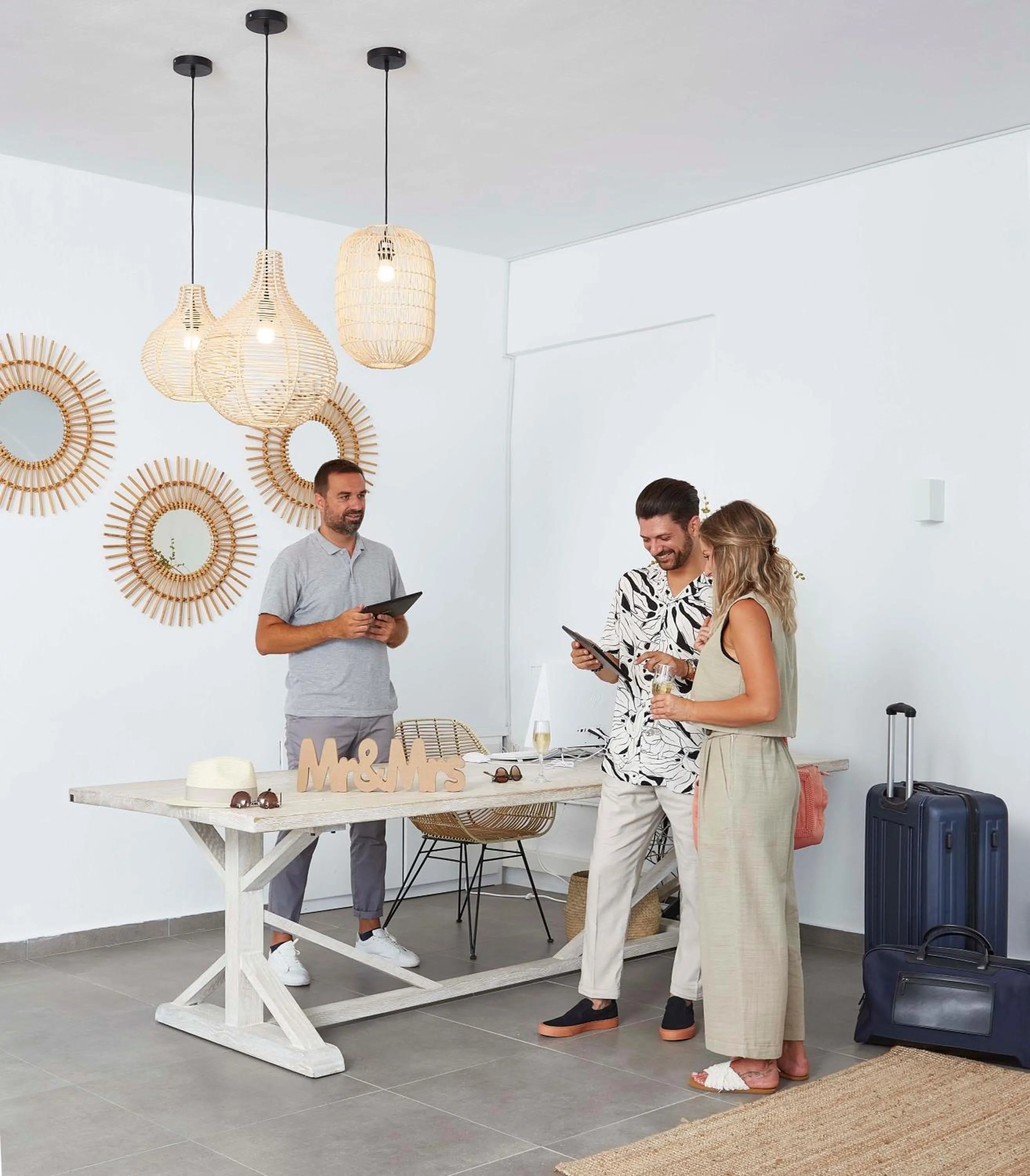 People in Mr & Mrs White Oia - Santorini