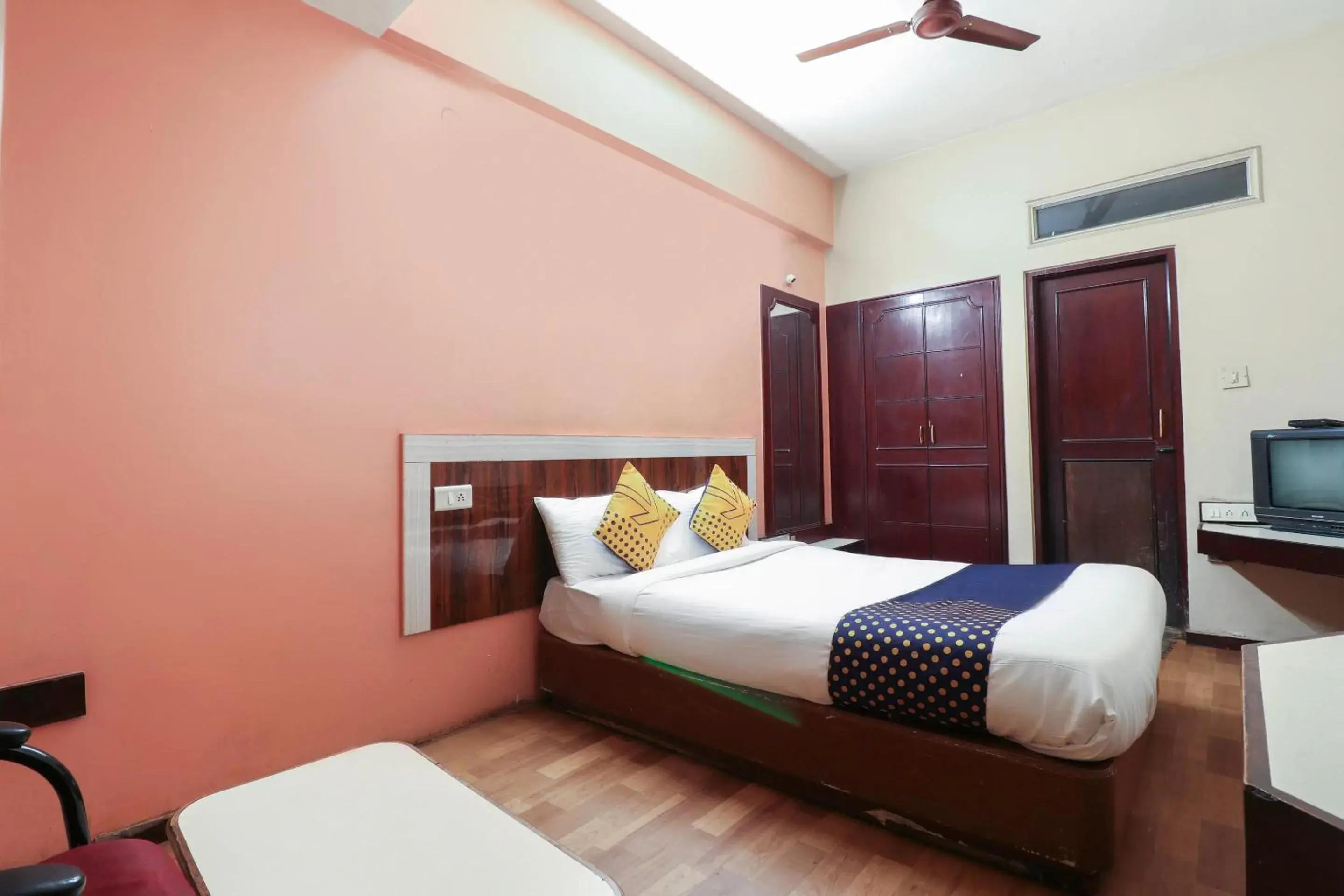 Triple Room with Bathroom - single occupancy in Super Hotel O Archana Inn Triple Room with Bathroom - single occupancy in Super Hotel O Archana Inn