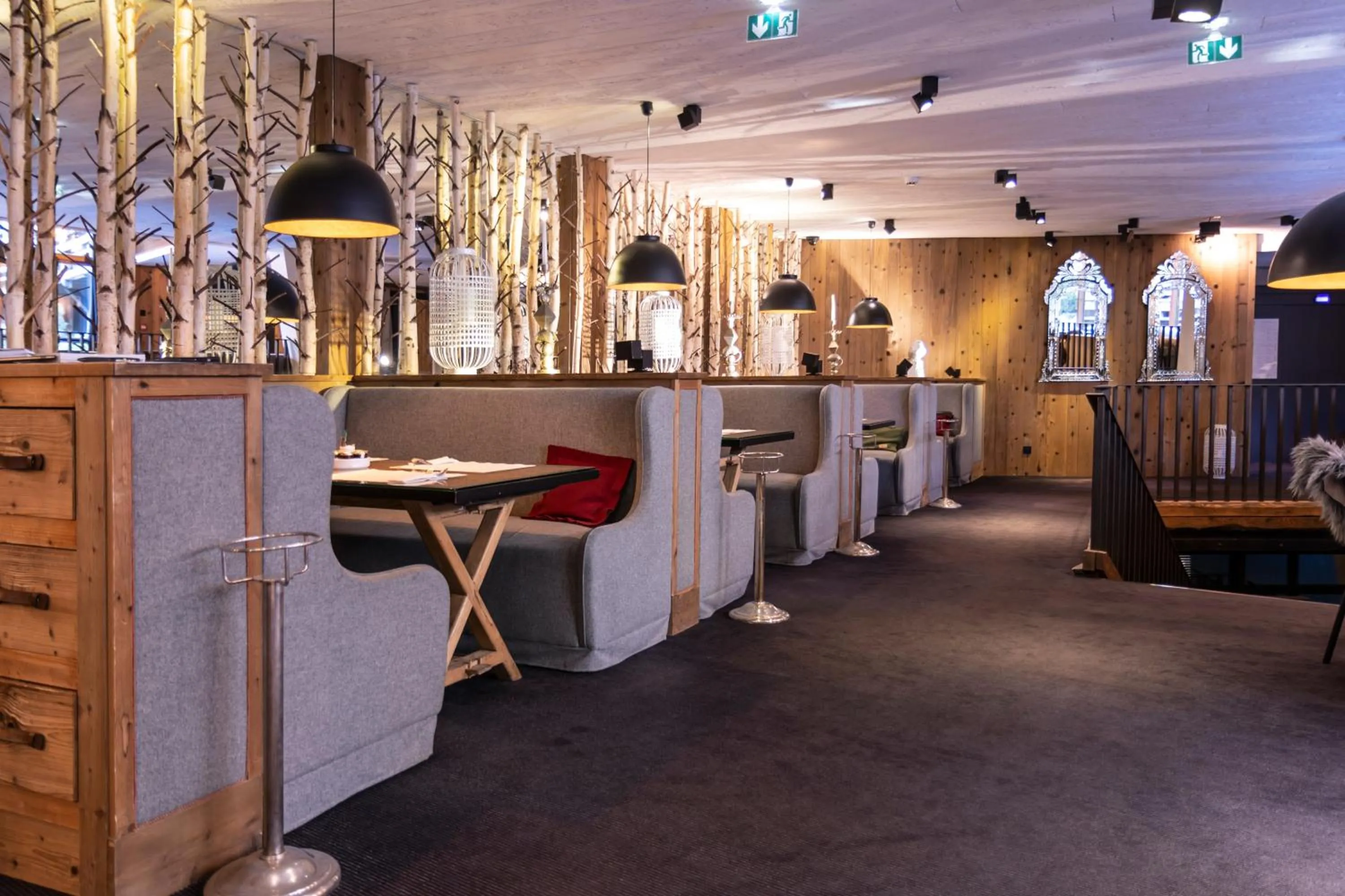 Restaurant/places to eat in M de Megève