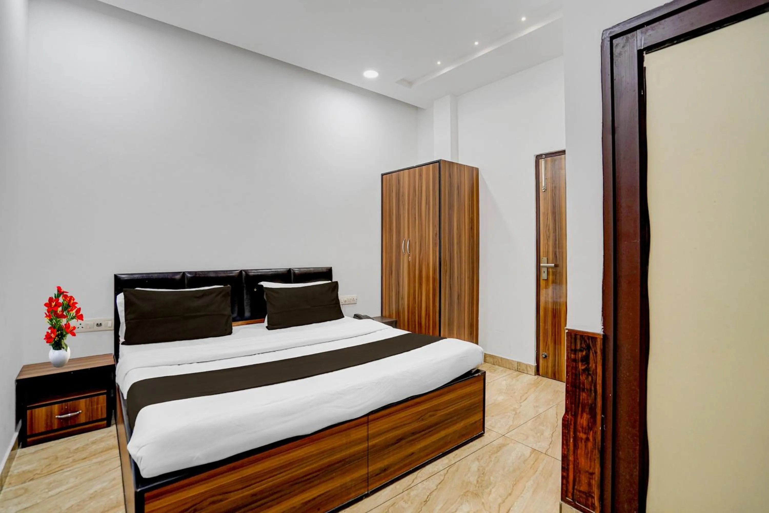 Bedroom, Bed in Hotel O Silver Arc Mall Ludhiana Formerly White Solitaire