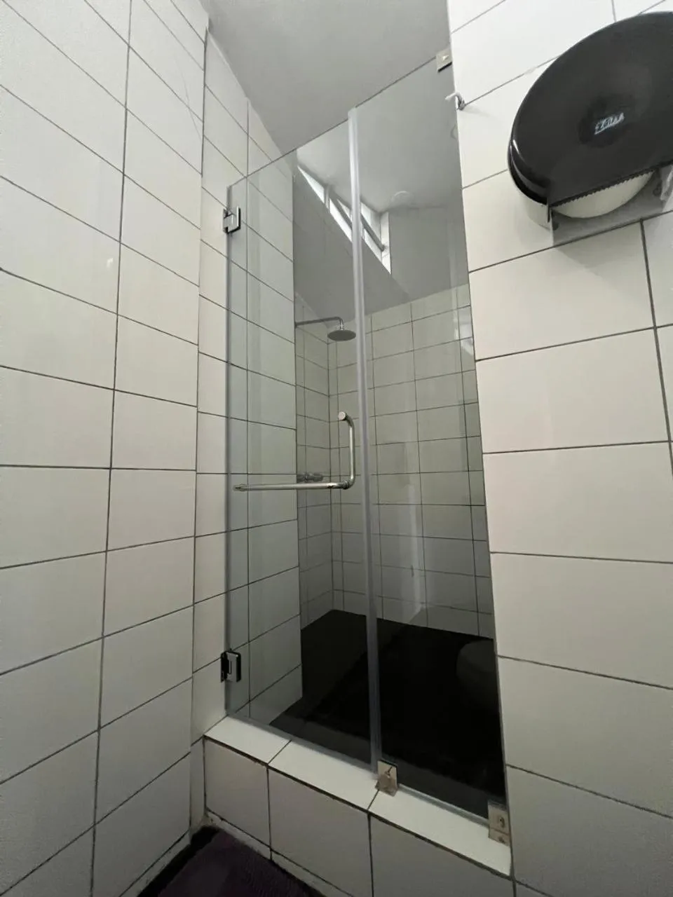 Shower in B&B Wasi Airport Lima