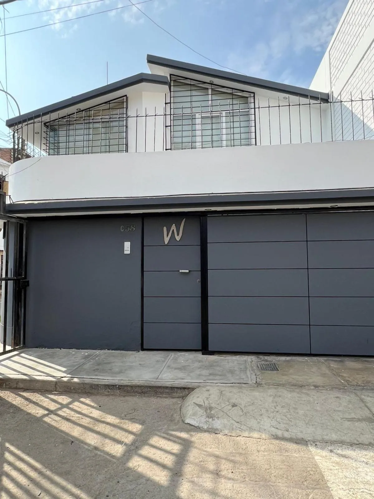 Property building in B&B Wasi Airport Lima