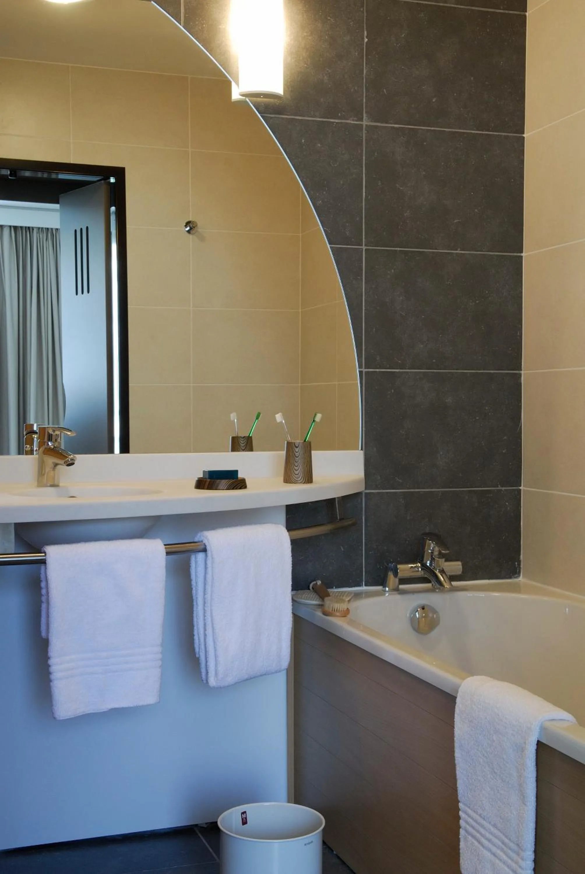 Bathroom in Aparthotel Adagio Bordeaux Centre Gambetta