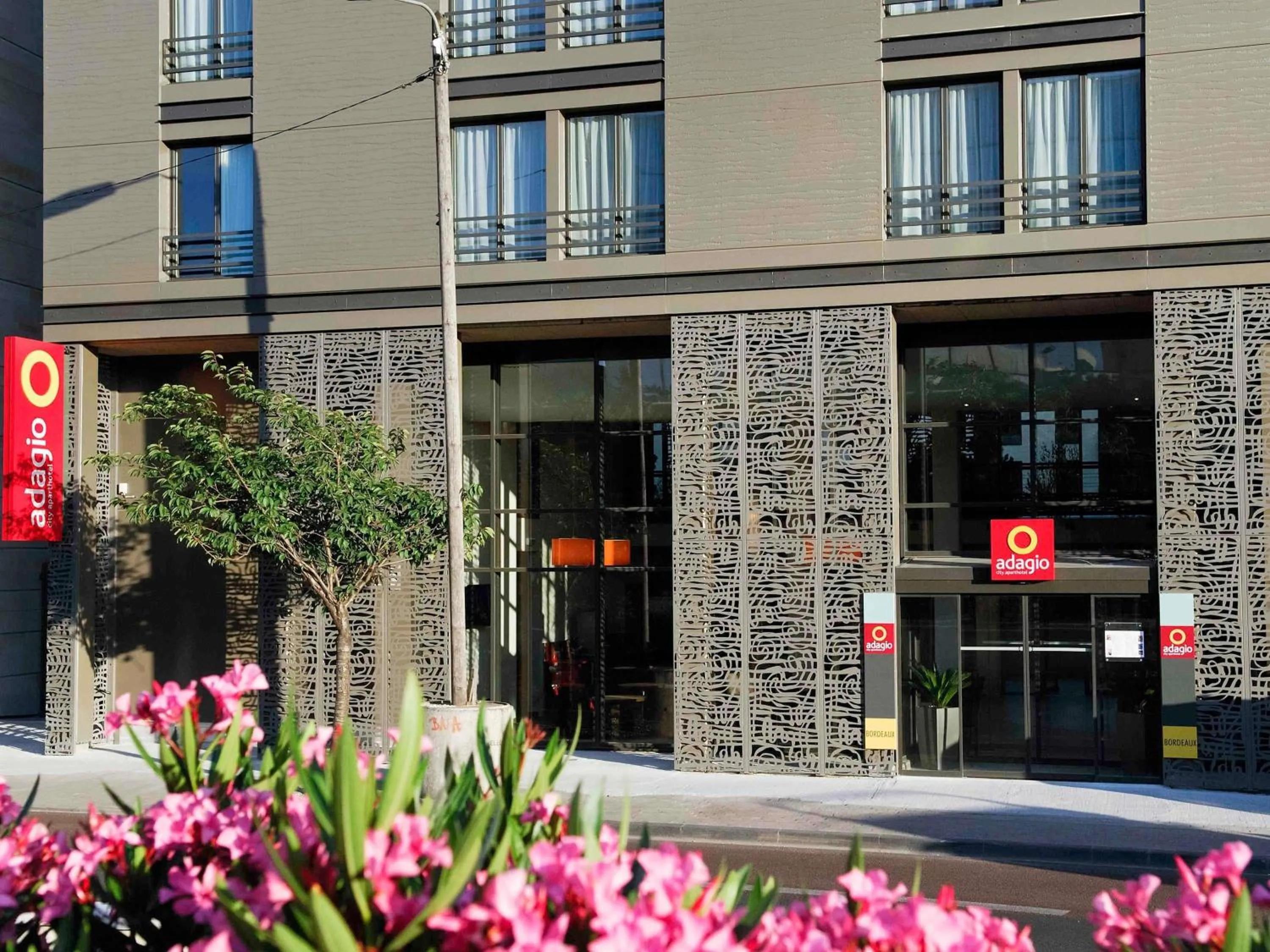 Property building in Aparthotel Adagio Bordeaux Centre Gambetta