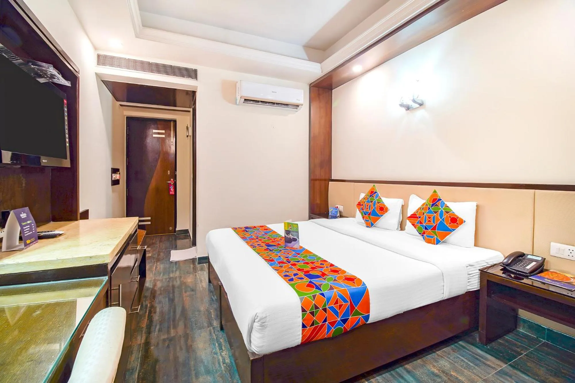 Bird's eye view, Bed in FabHotel Marble Arch Karol Bagh