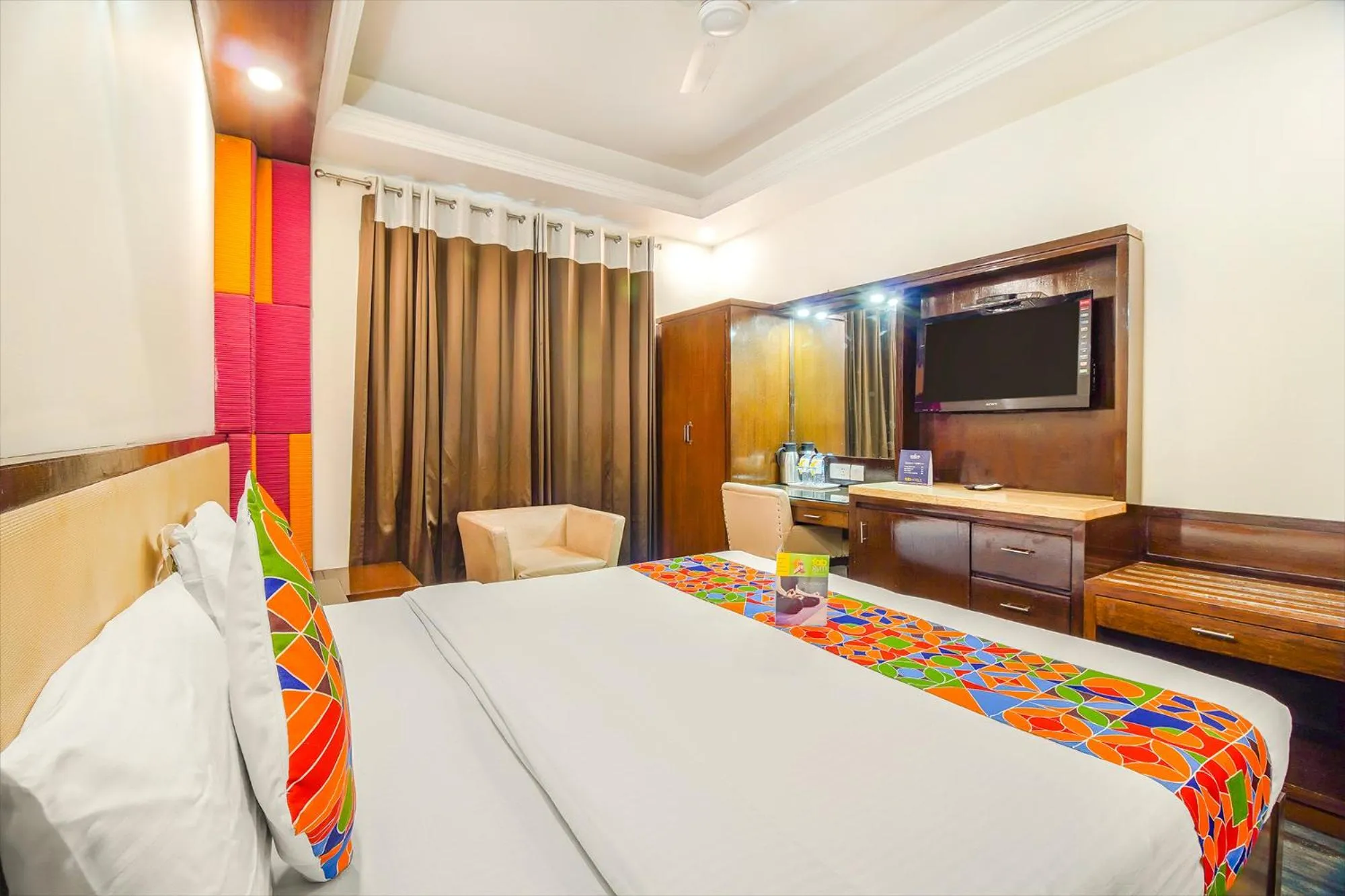 Bedroom, Bed in FabHotel Marble Arch Karol Bagh