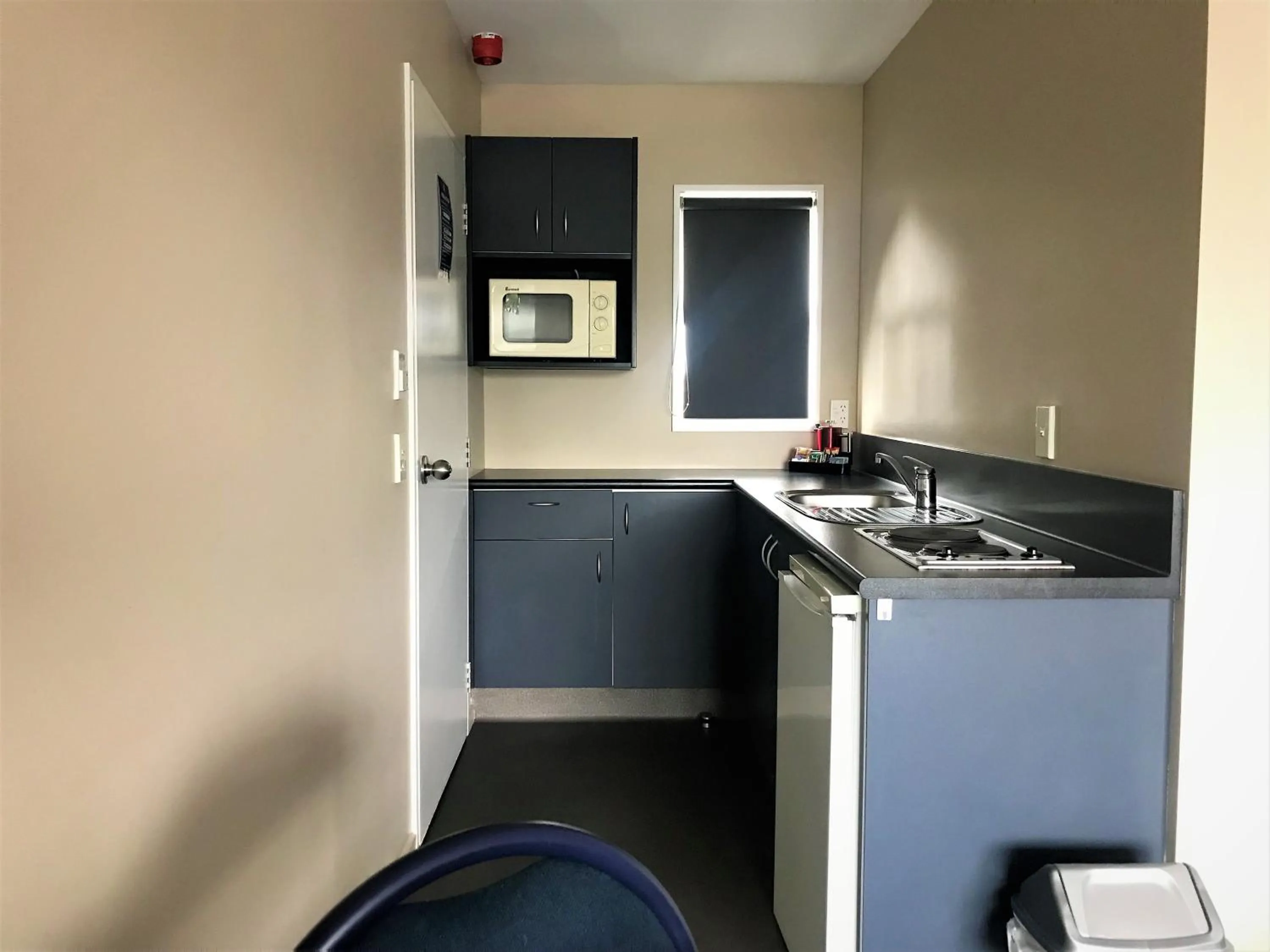 kitchen in Phoenix Motels