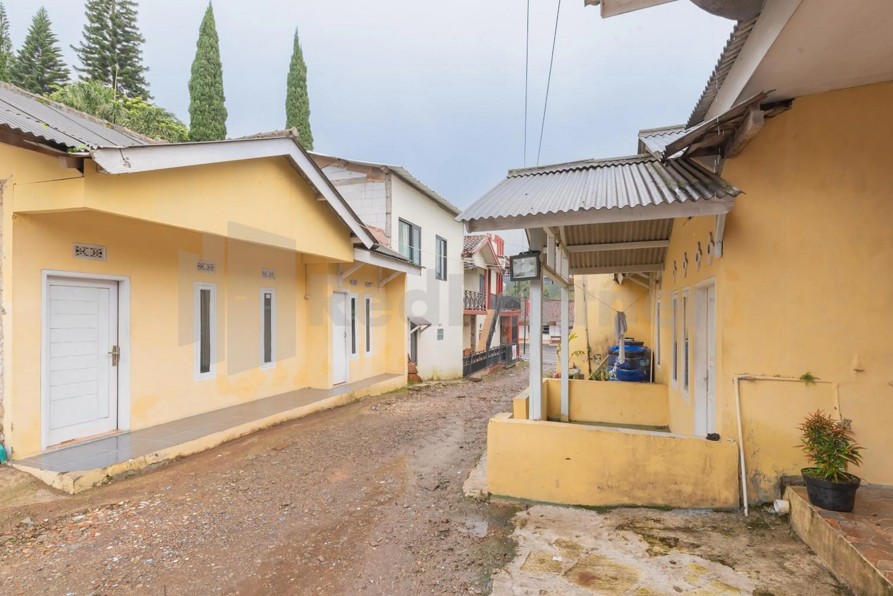 Property building in Selaras Homestay Ciwidey