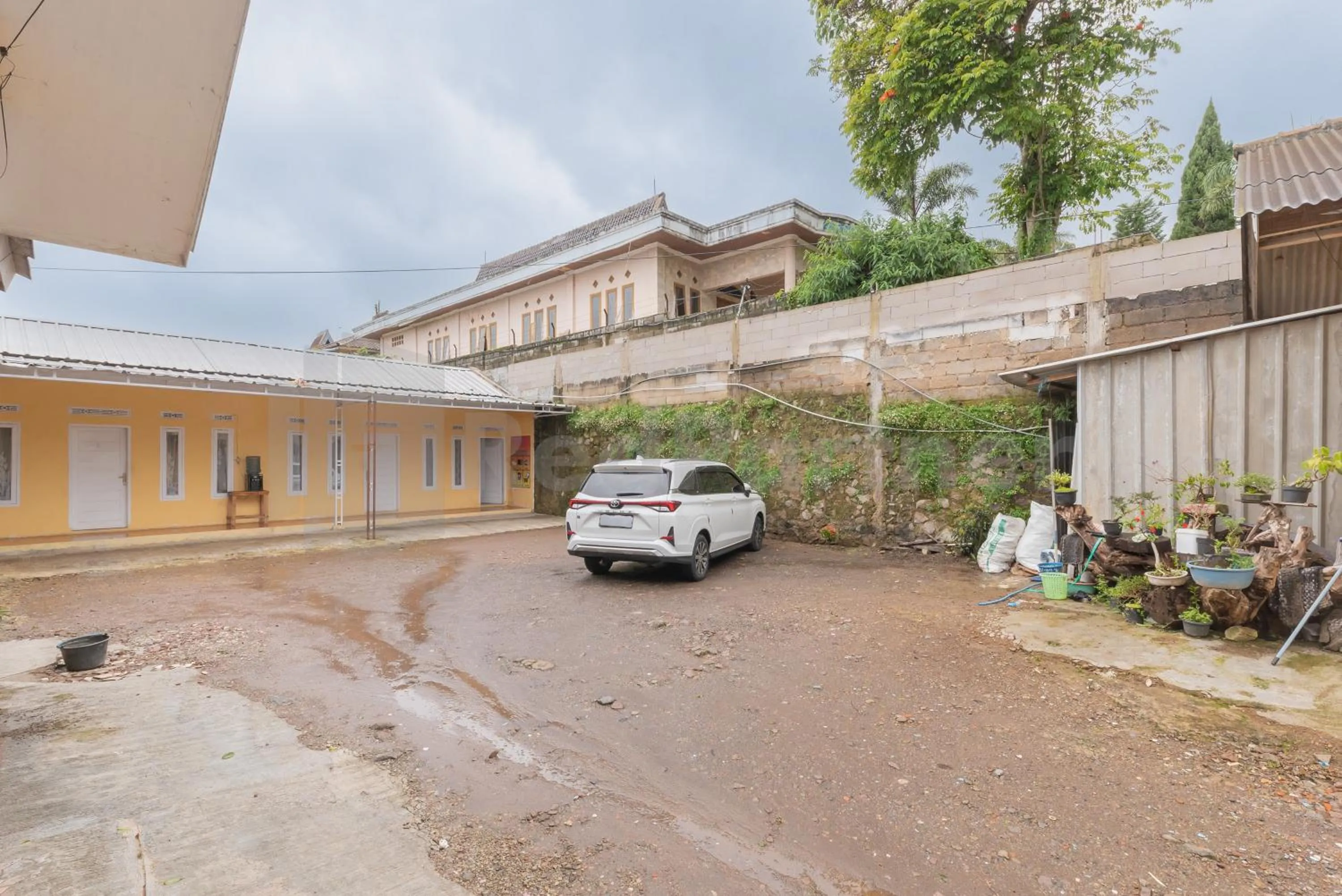 Property building in Selaras Homestay Ciwidey