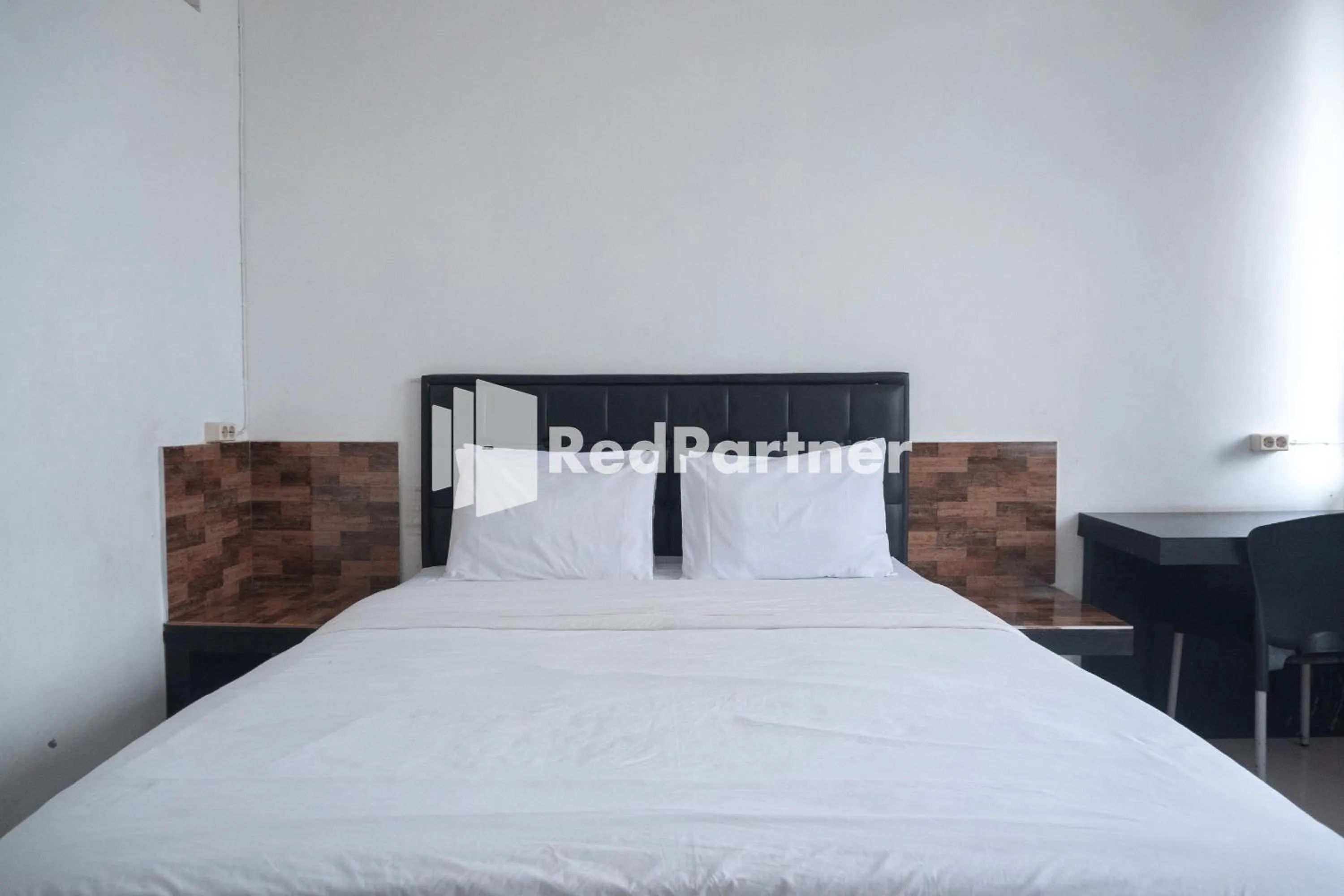 Bedroom, Bed in Homestay C9 Exclusive Kaliurang Yogyakarta Mitra RedDoorz