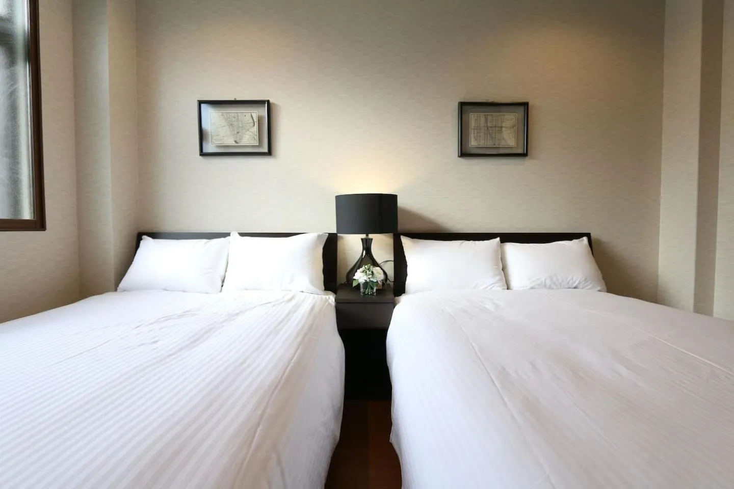 Bed in EK1 Elizabeth Garden Kuromon