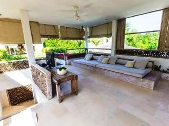 Communal lounge/ TV room, Bed in BoHo Hills Bali
