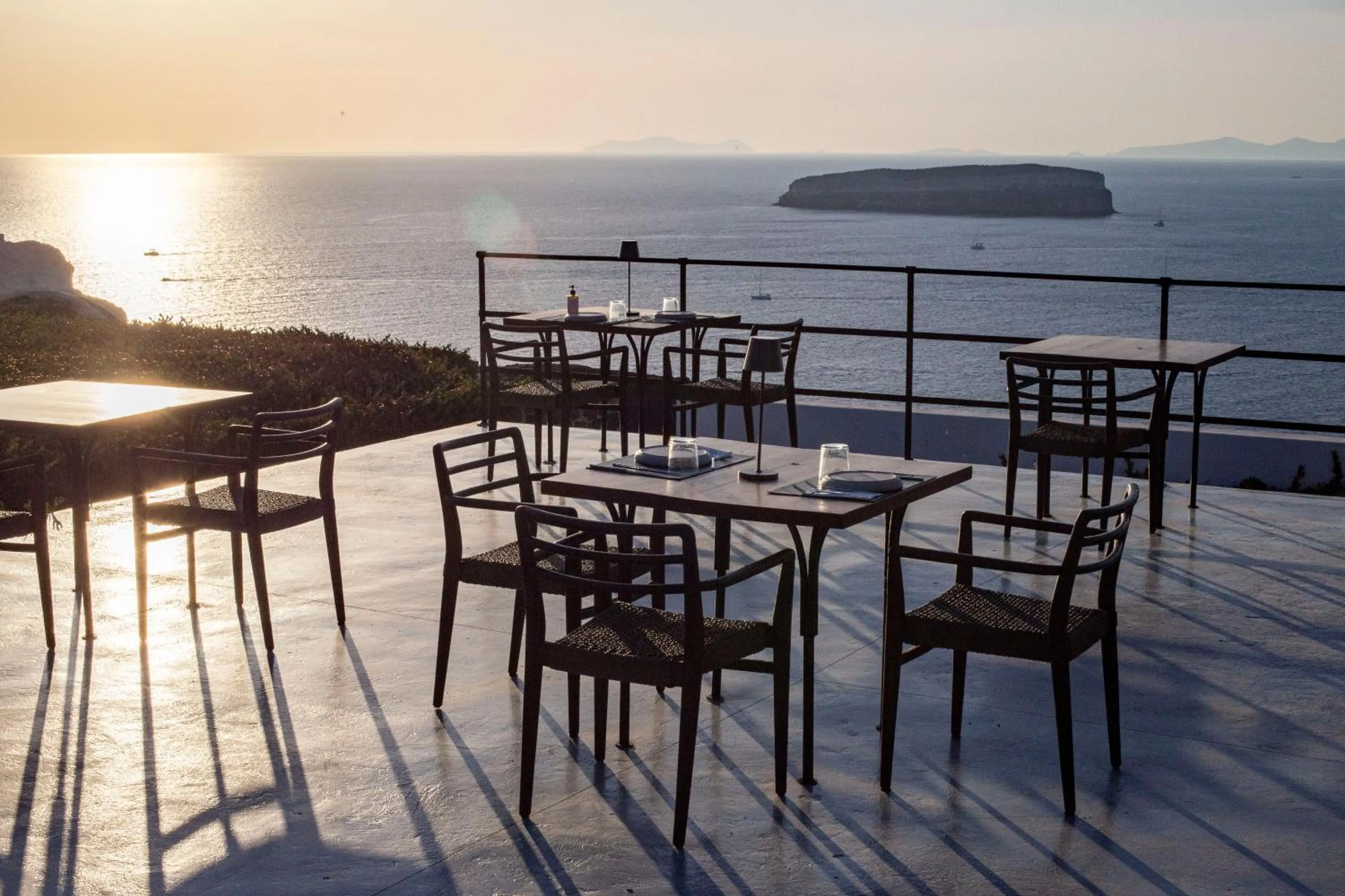 Area and facilities in Coco-Mat Hotel Santorini