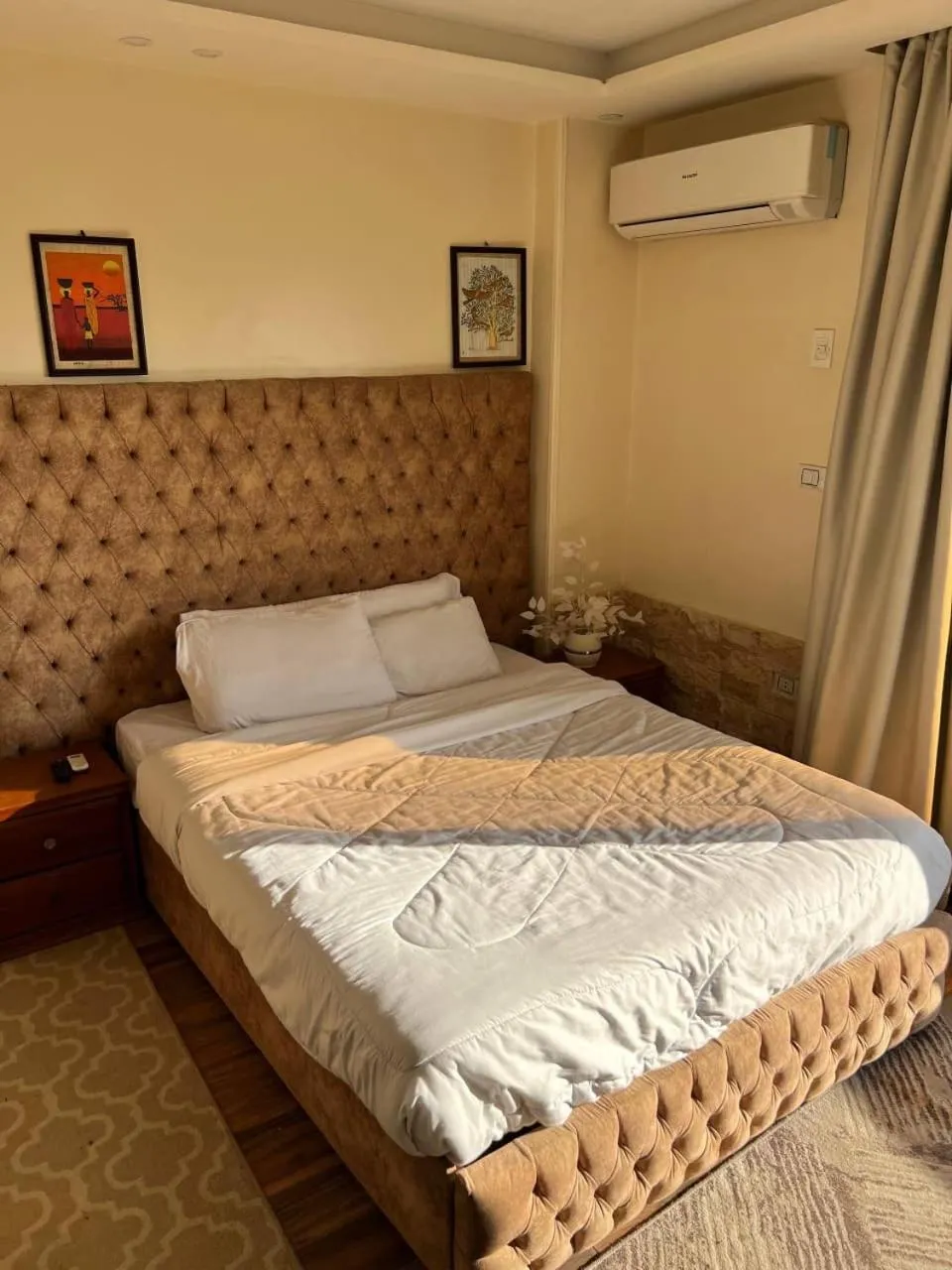 Deluxe Suite with Spa Bath - single occupancy in Pyramids Gardens Hotel
