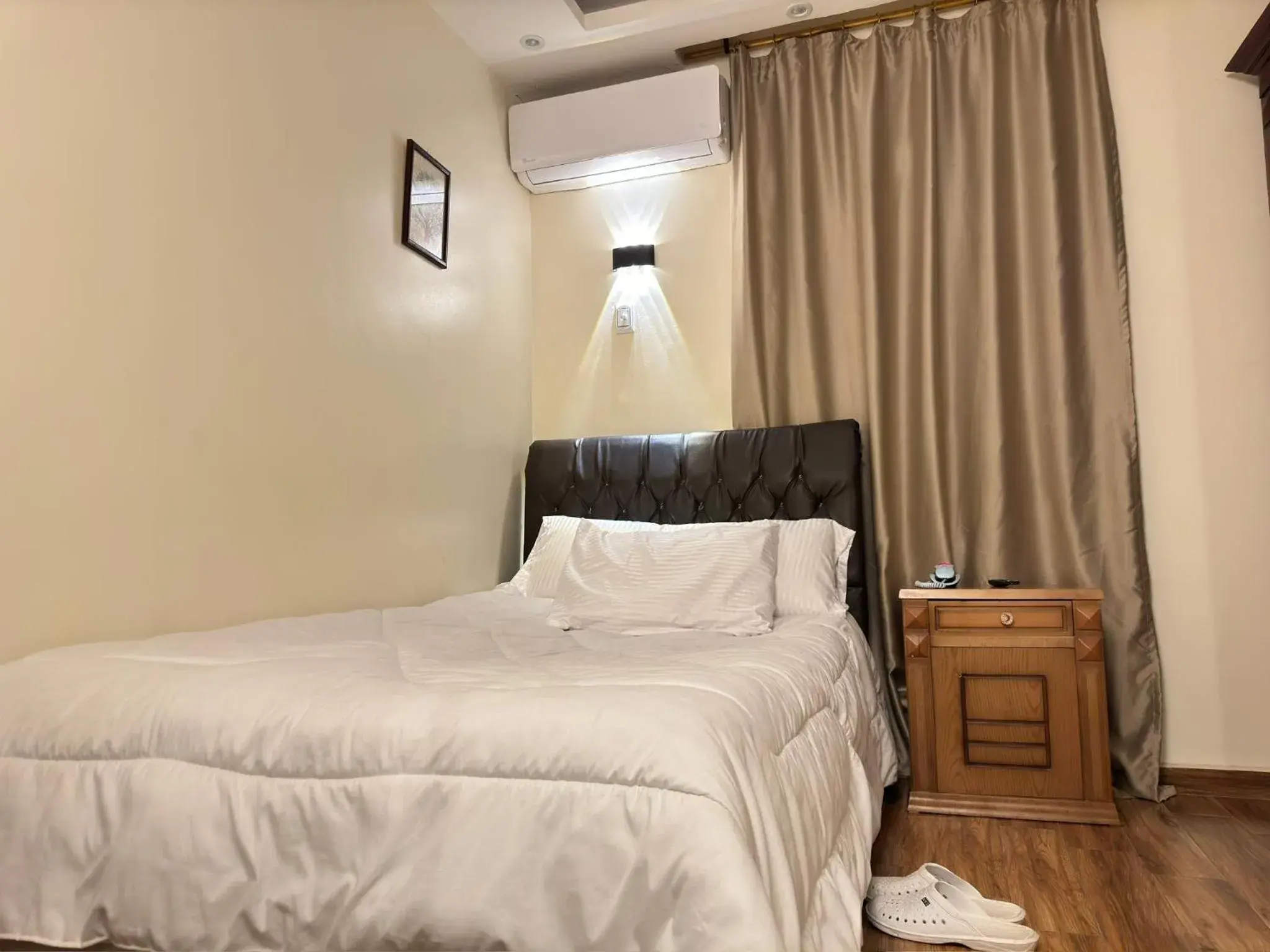 Economy Single Room - single occupancy in Pyramids Gardens Hotel Economy Single Room - single occupancy in Pyramids Gardens Hotel