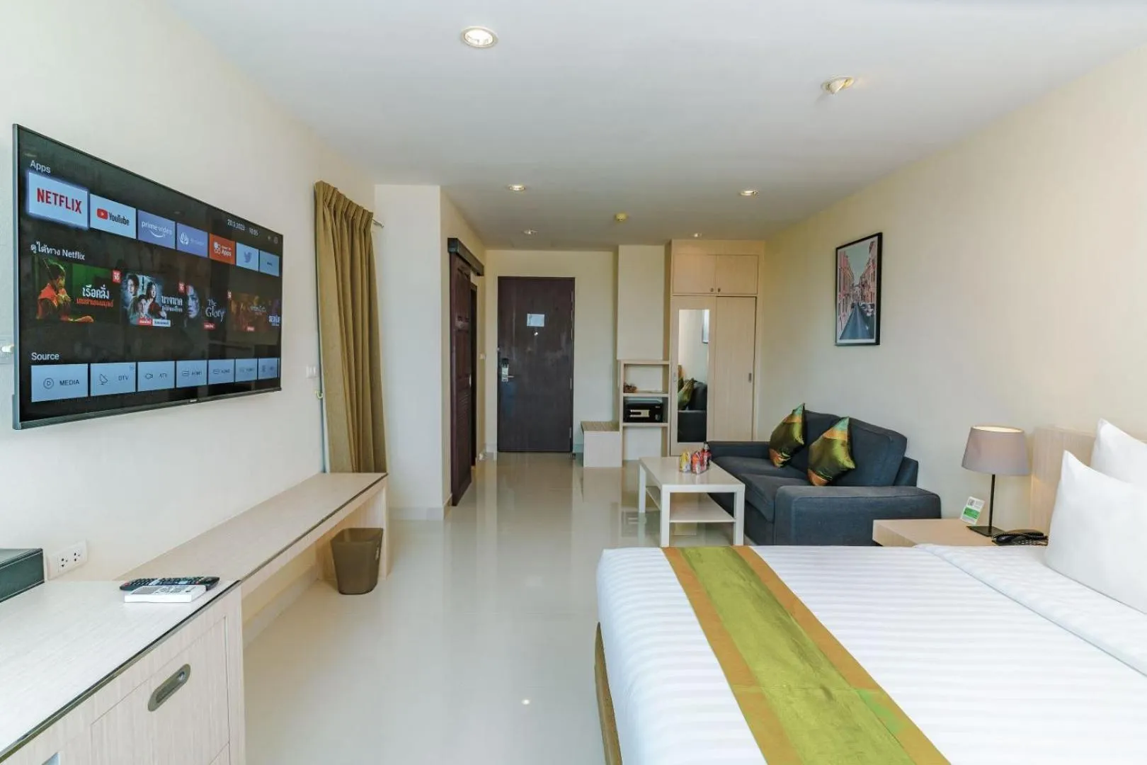 Photo of the whole room, Bed in Tamarind Garden Hotel