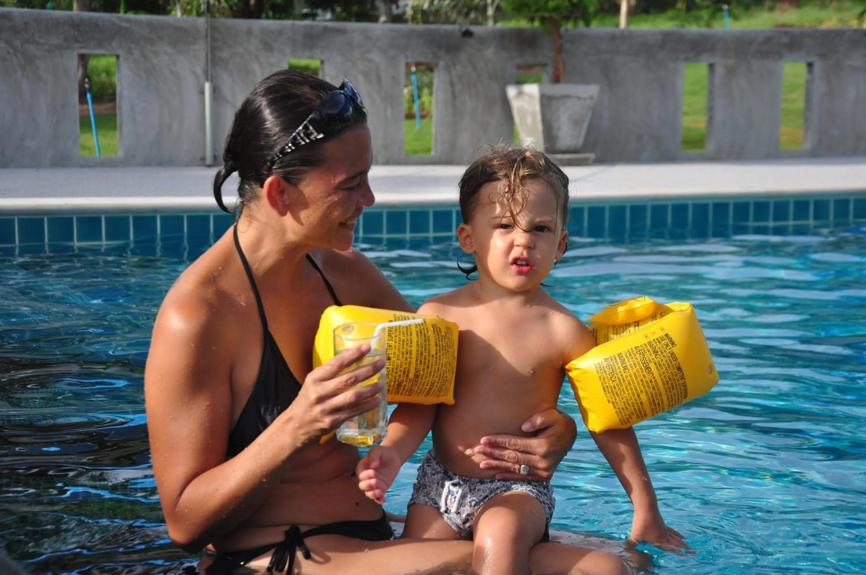 Swimming pool in Samui Honey Suite