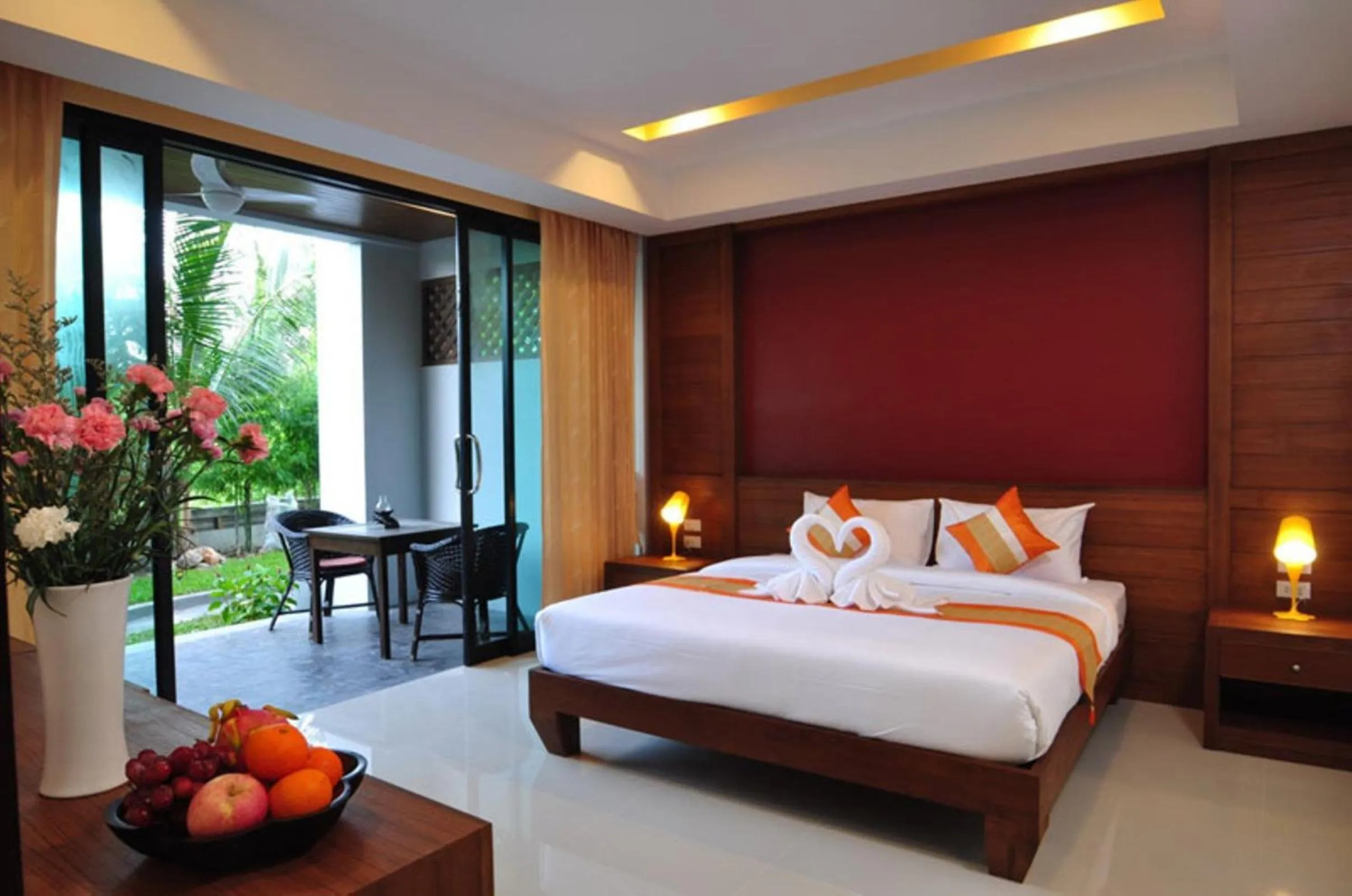 Photo of the whole room, Bed in Samui Honey Suite