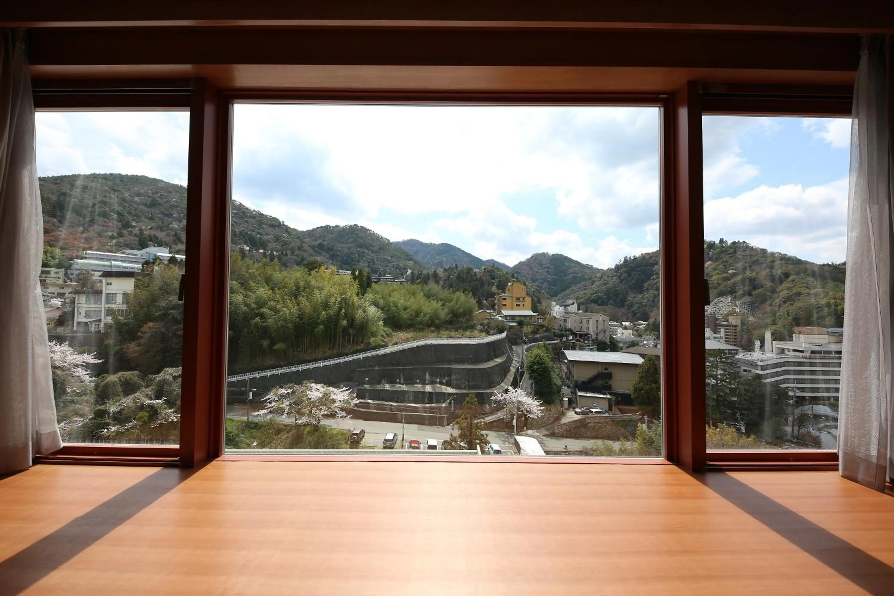 Mountain view in Arima Kirari