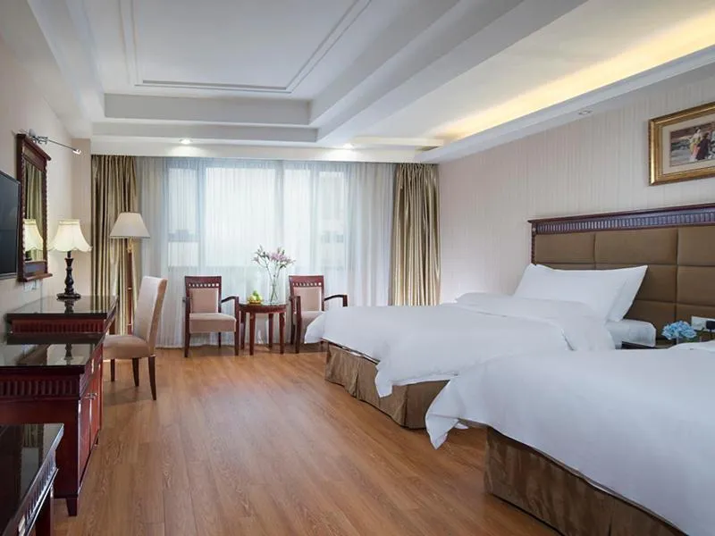 Vienna International Hotel Yangshuo West Street