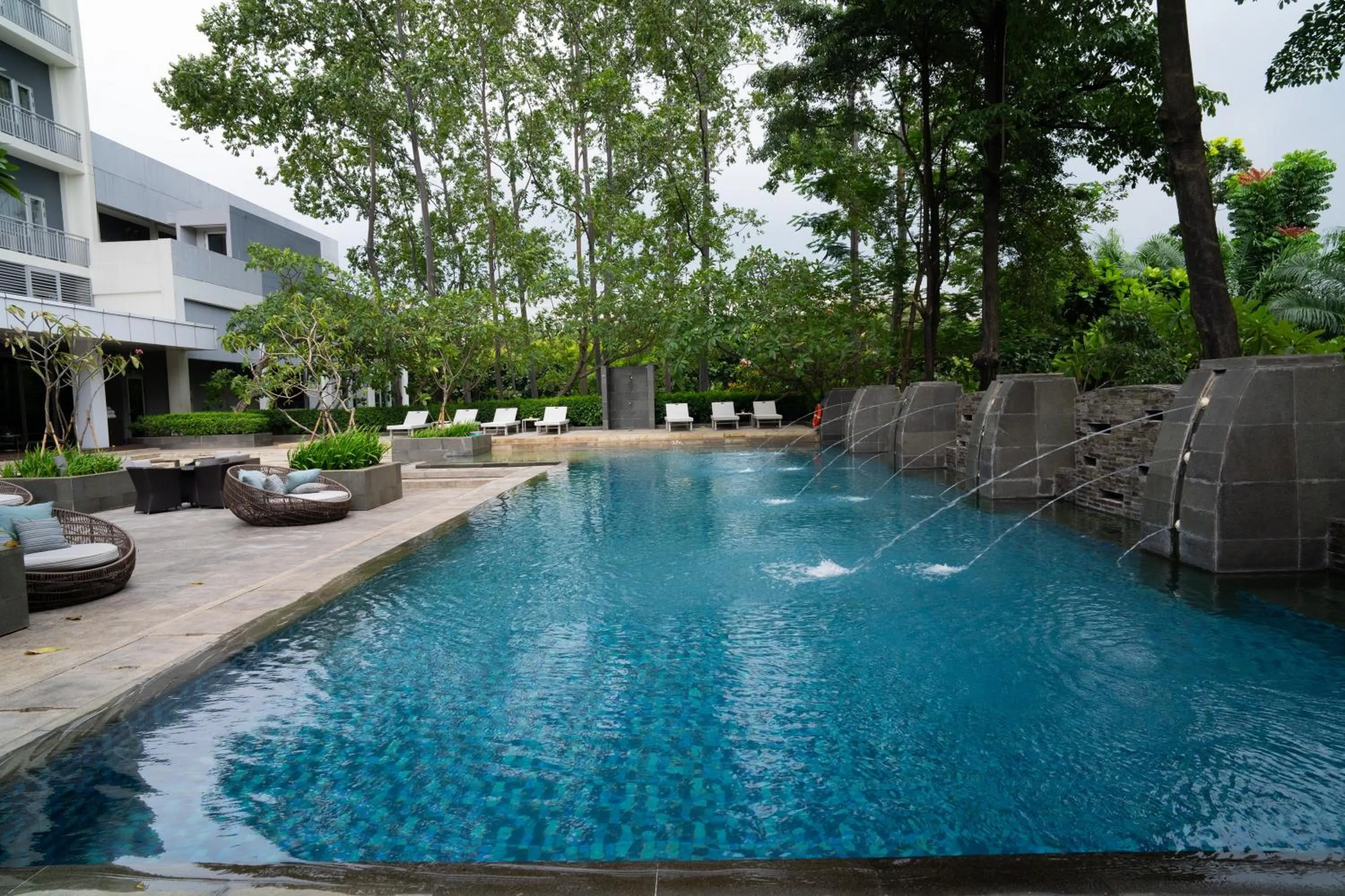 Delonix Hotel Karawang