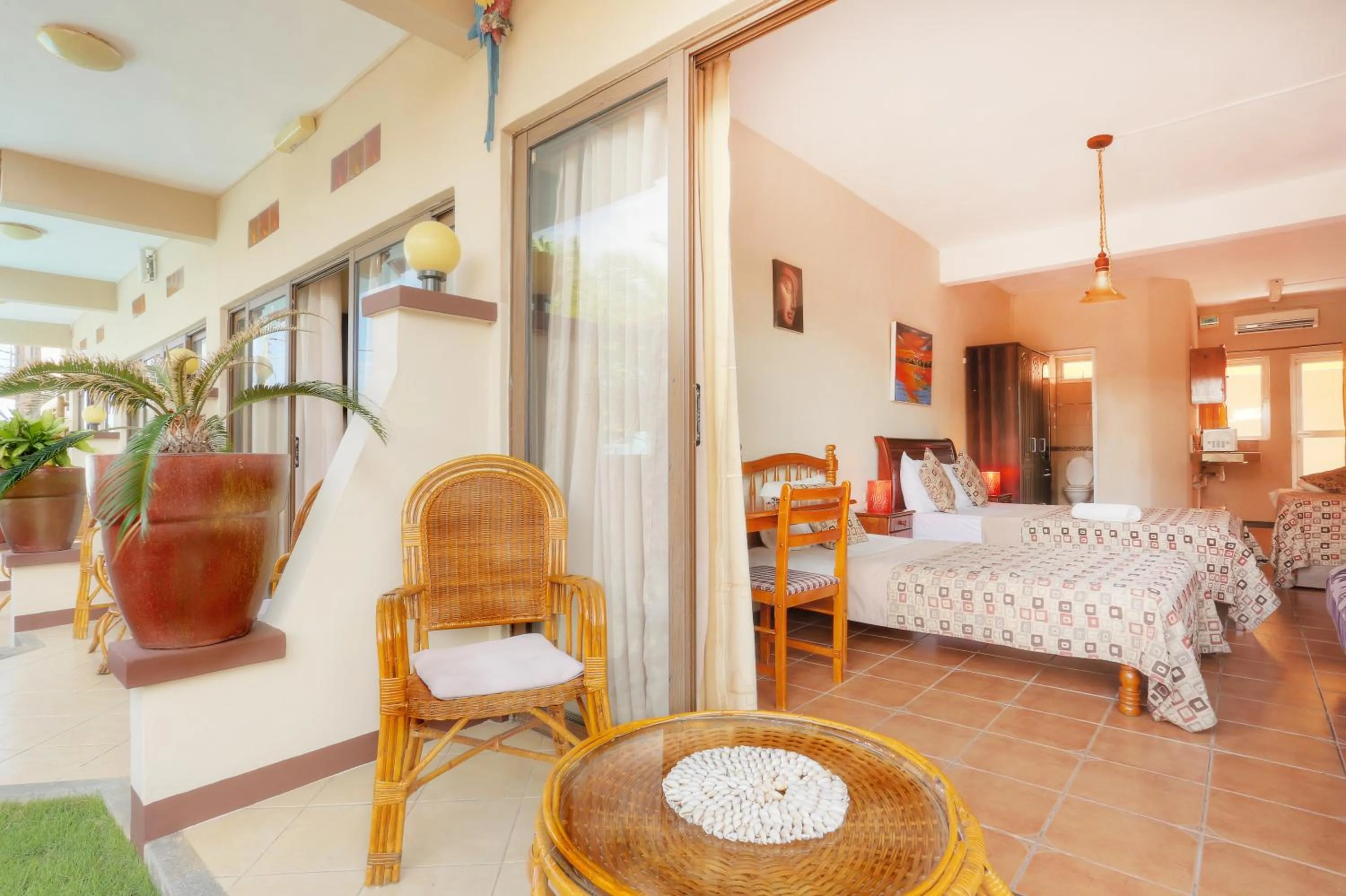 Balcony/Terrace, Bed in L'Oiseau de L'Ocean Tourist Residence