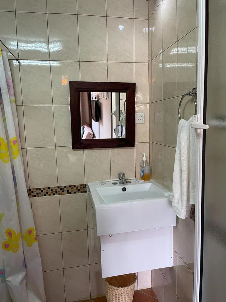 Bathroom in L'Oiseau de L'Ocean Tourist Residence