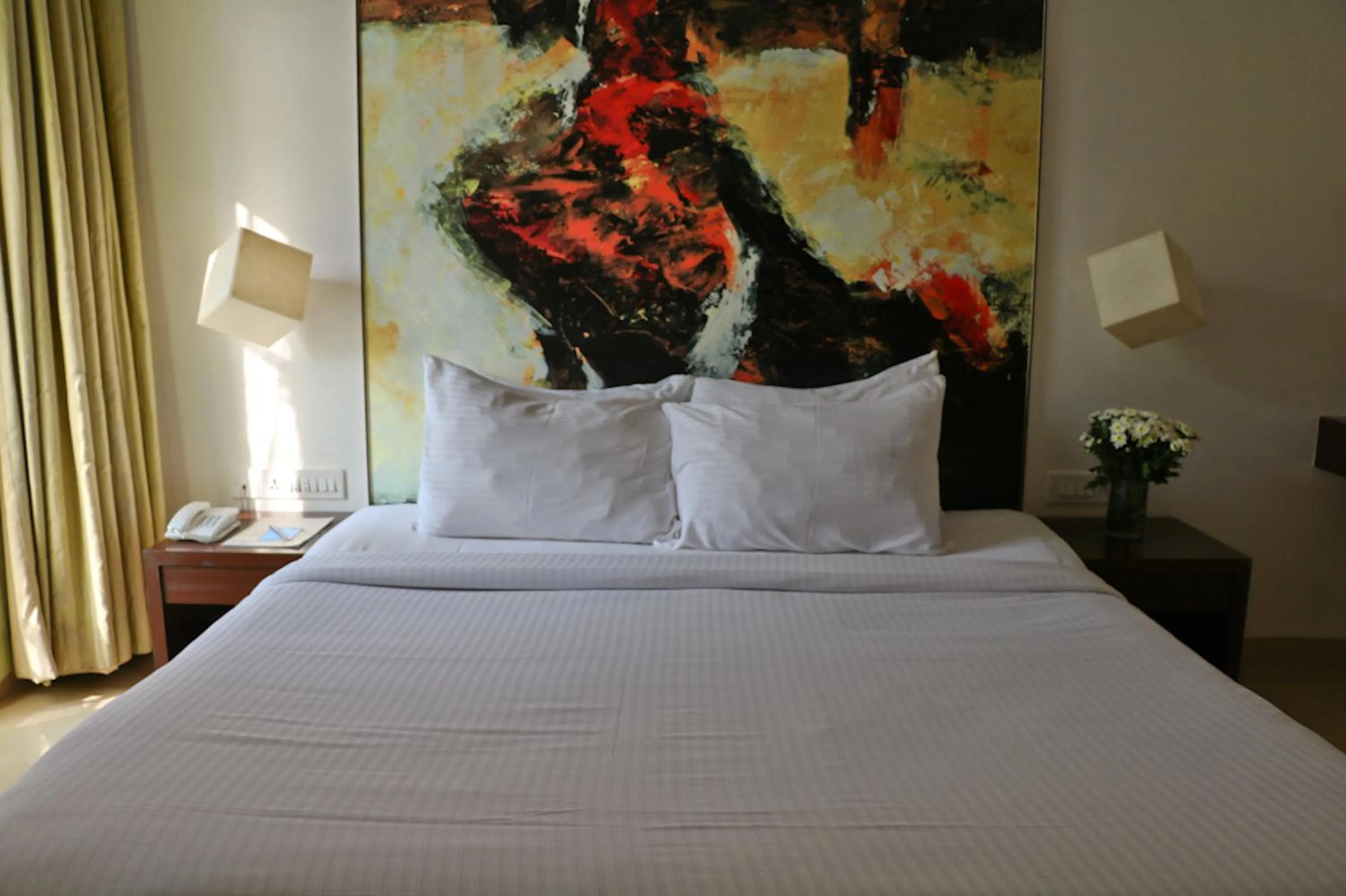 Bedroom, Bed in The Waterfront Shaw Lavasa