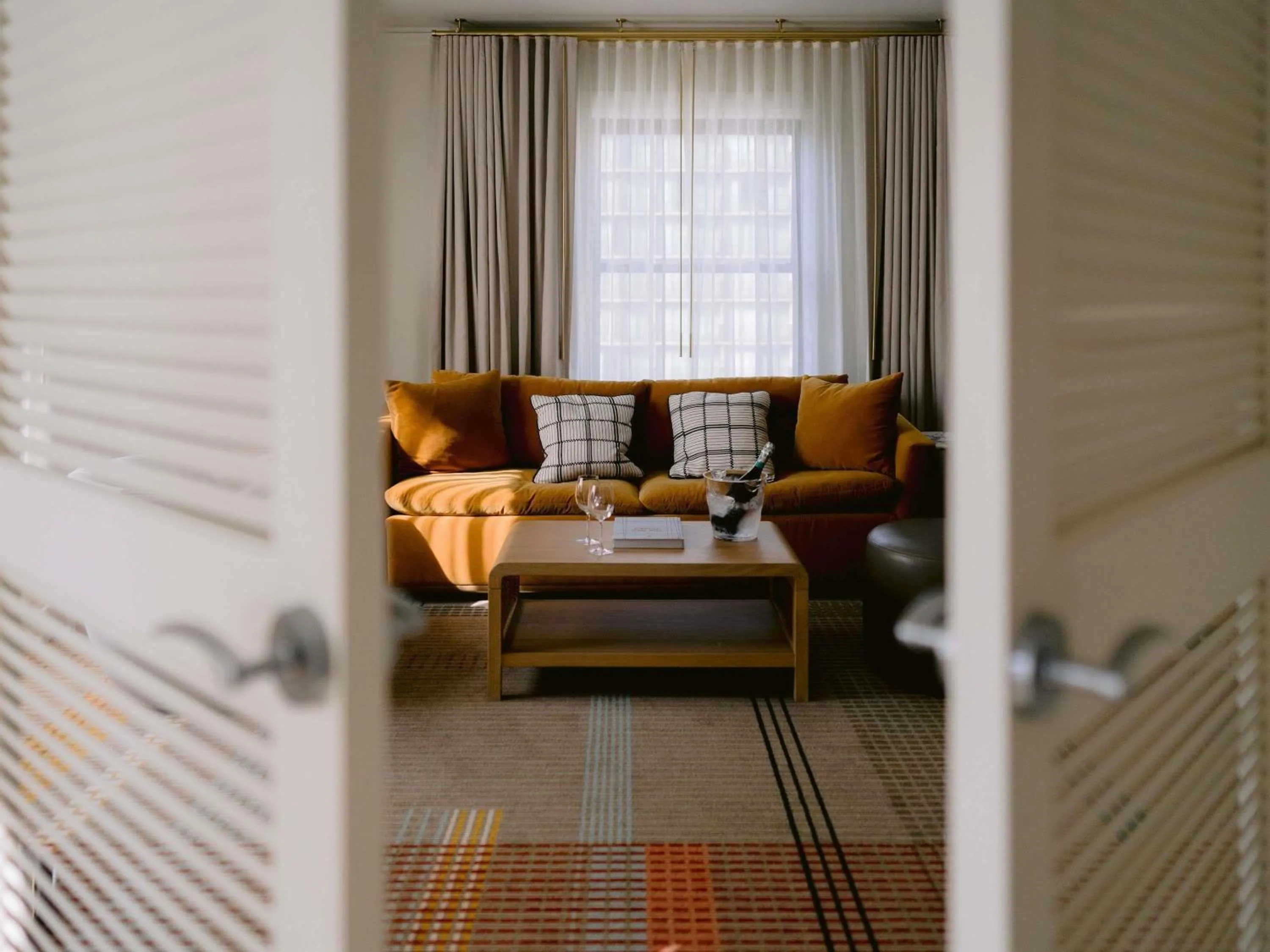 Bedroom in Ändra Hotel Seattle - MGallery Collection