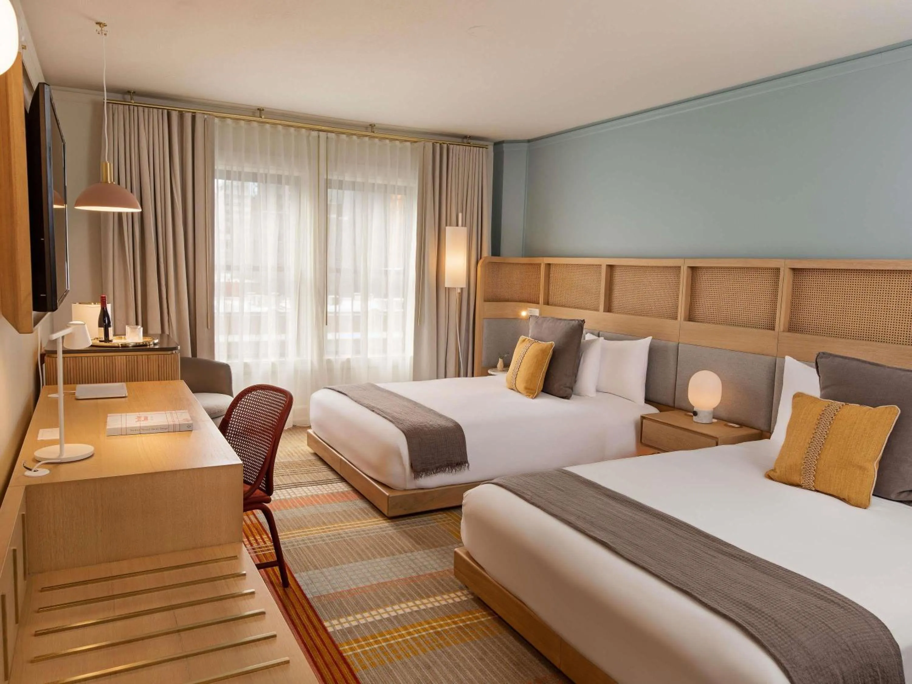 Bedroom, Bed in Ändra Hotel Seattle - MGallery Collection