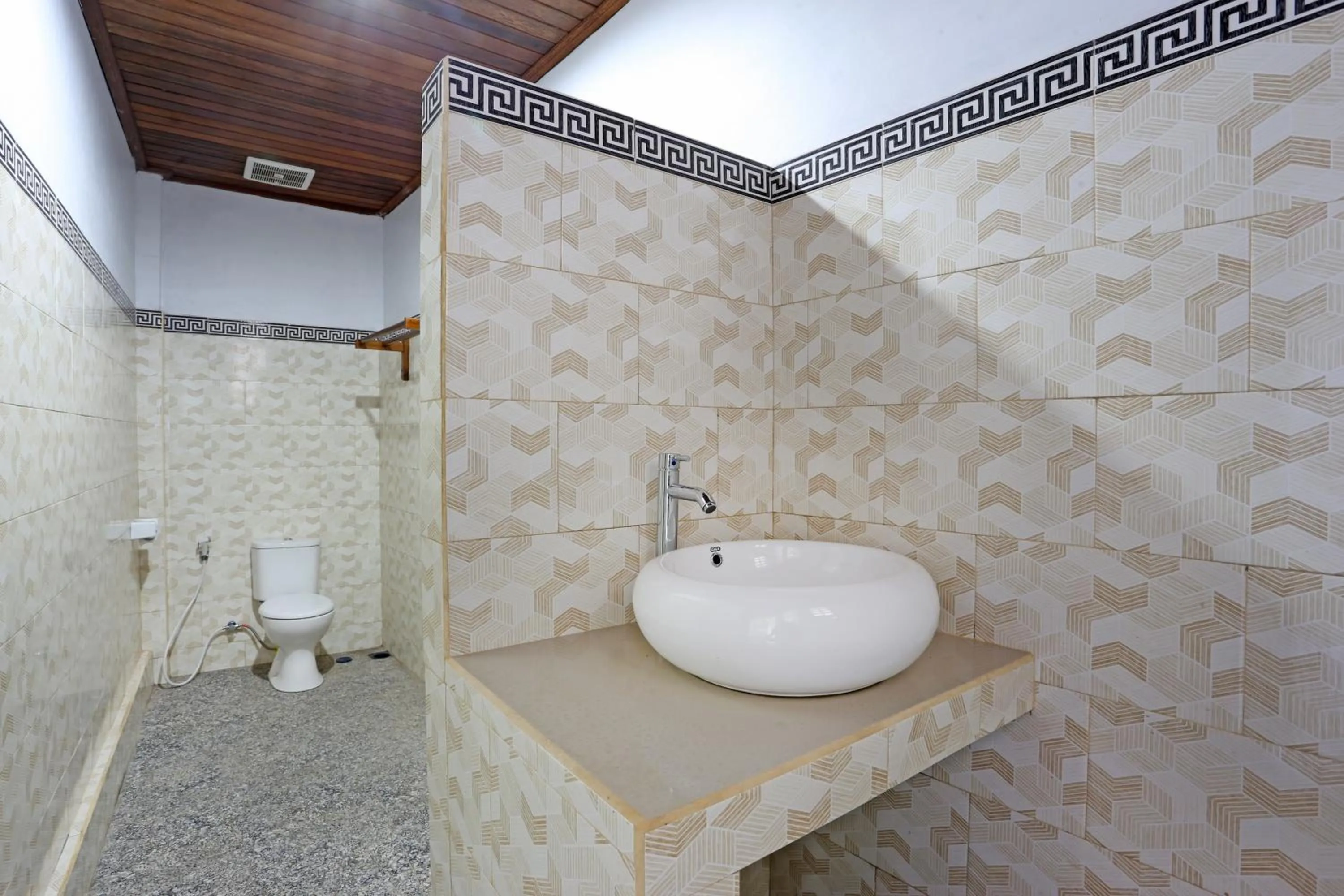 Shower in Poh Manis Lembongan