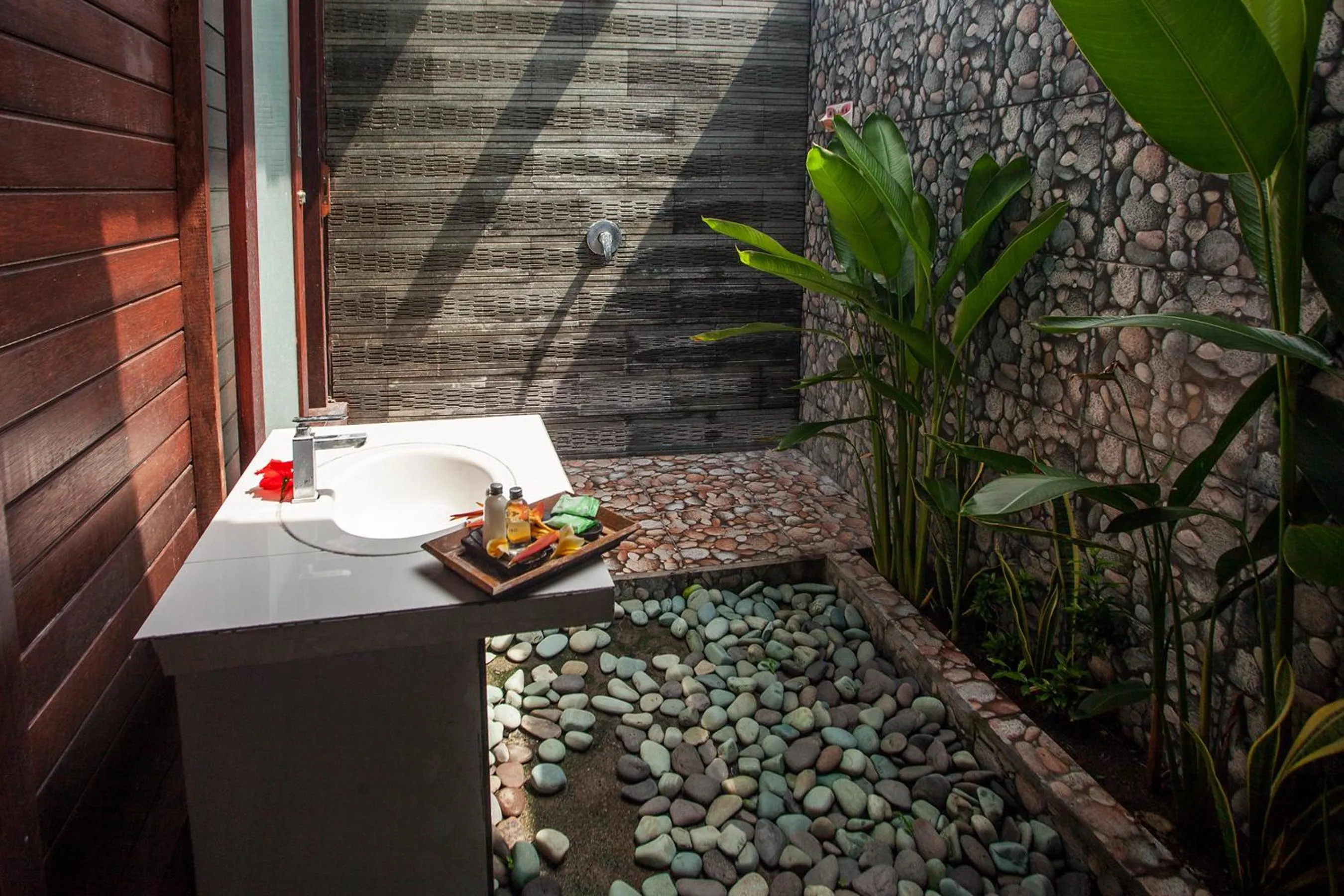 Bathroom in Poh Manis Lembongan