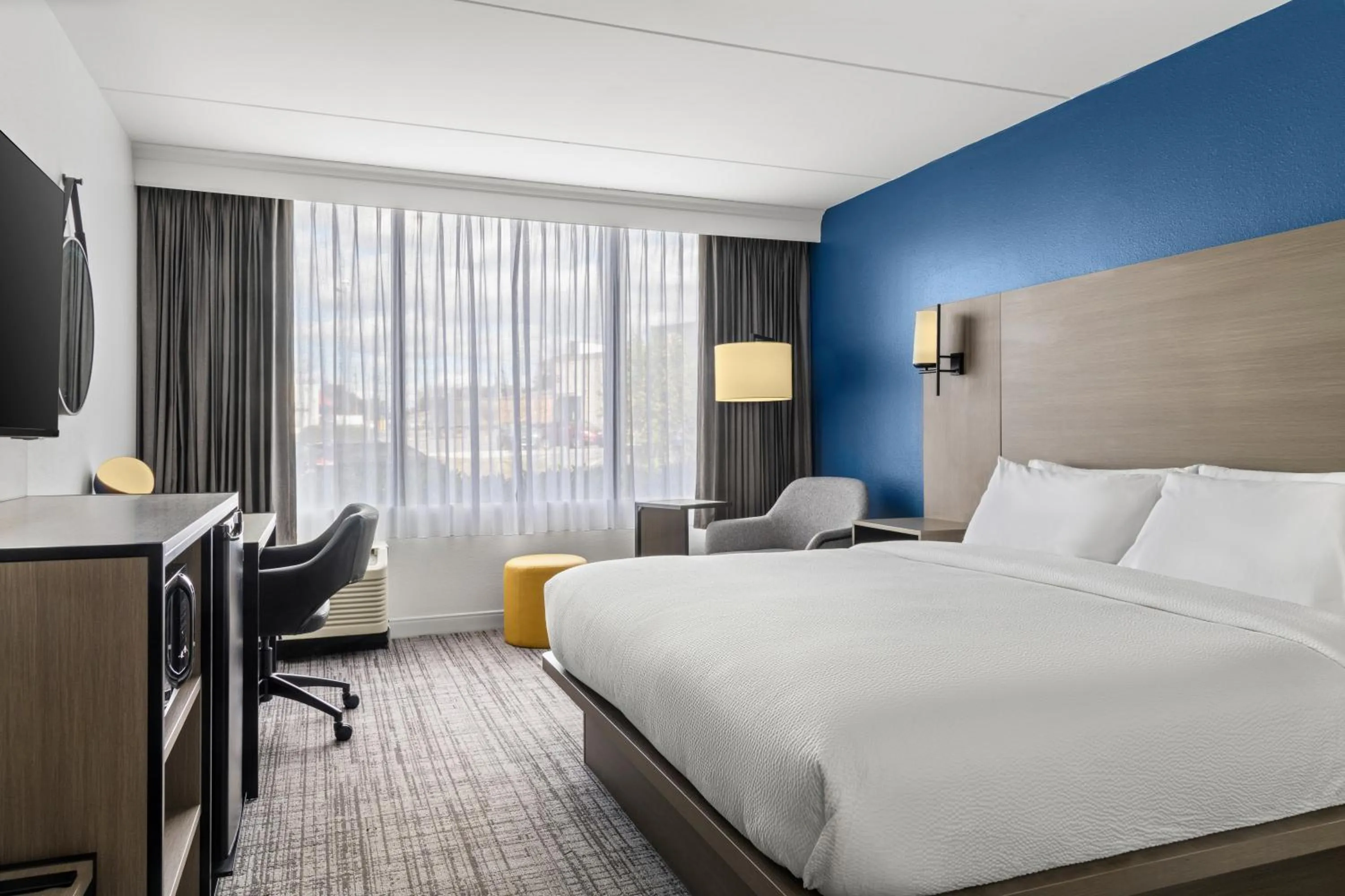 Guests, Bed in City Express by Marriott Charlotte South End