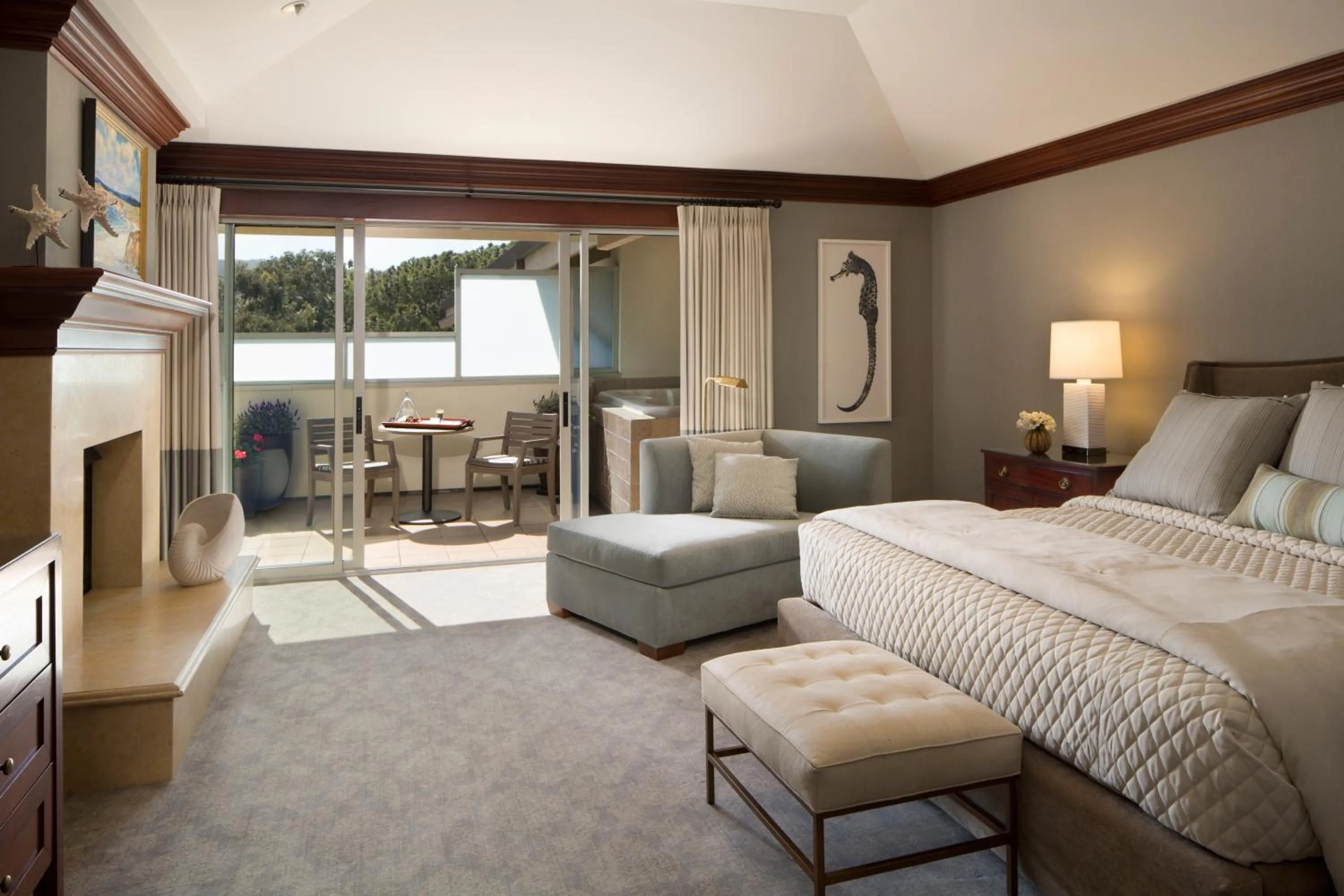 Bedroom, Bed in Monterey Plaza Hotel & Spa