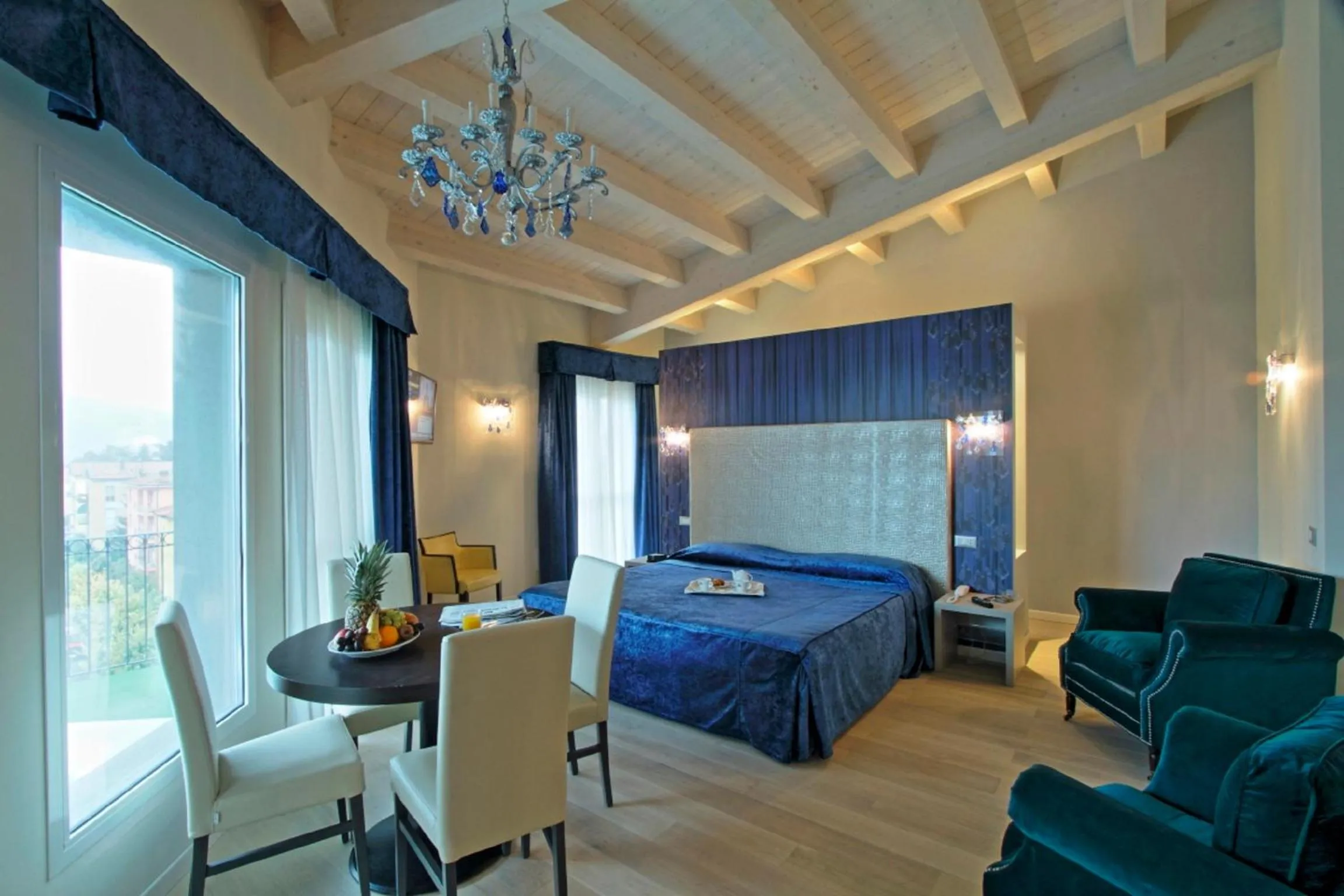 Photo of the whole room, Bed in Boutique Hotel Calzavecchio