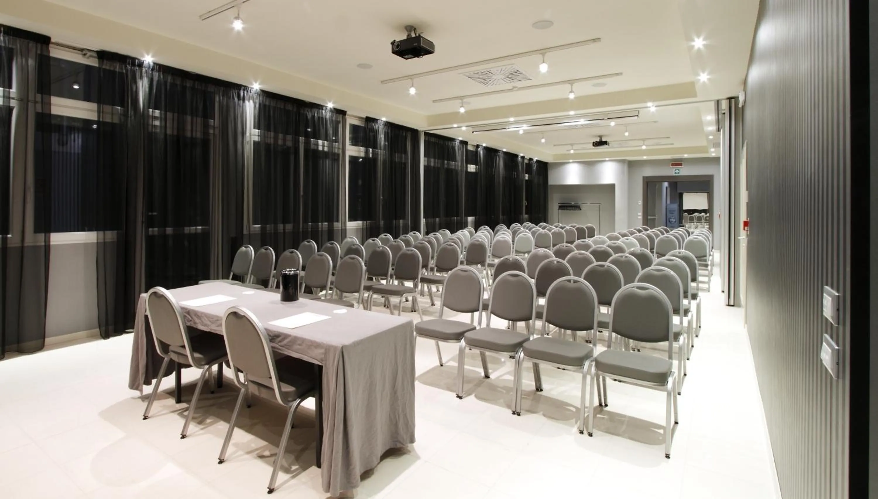 Meeting/conference room in Boutique Hotel Calzavecchio