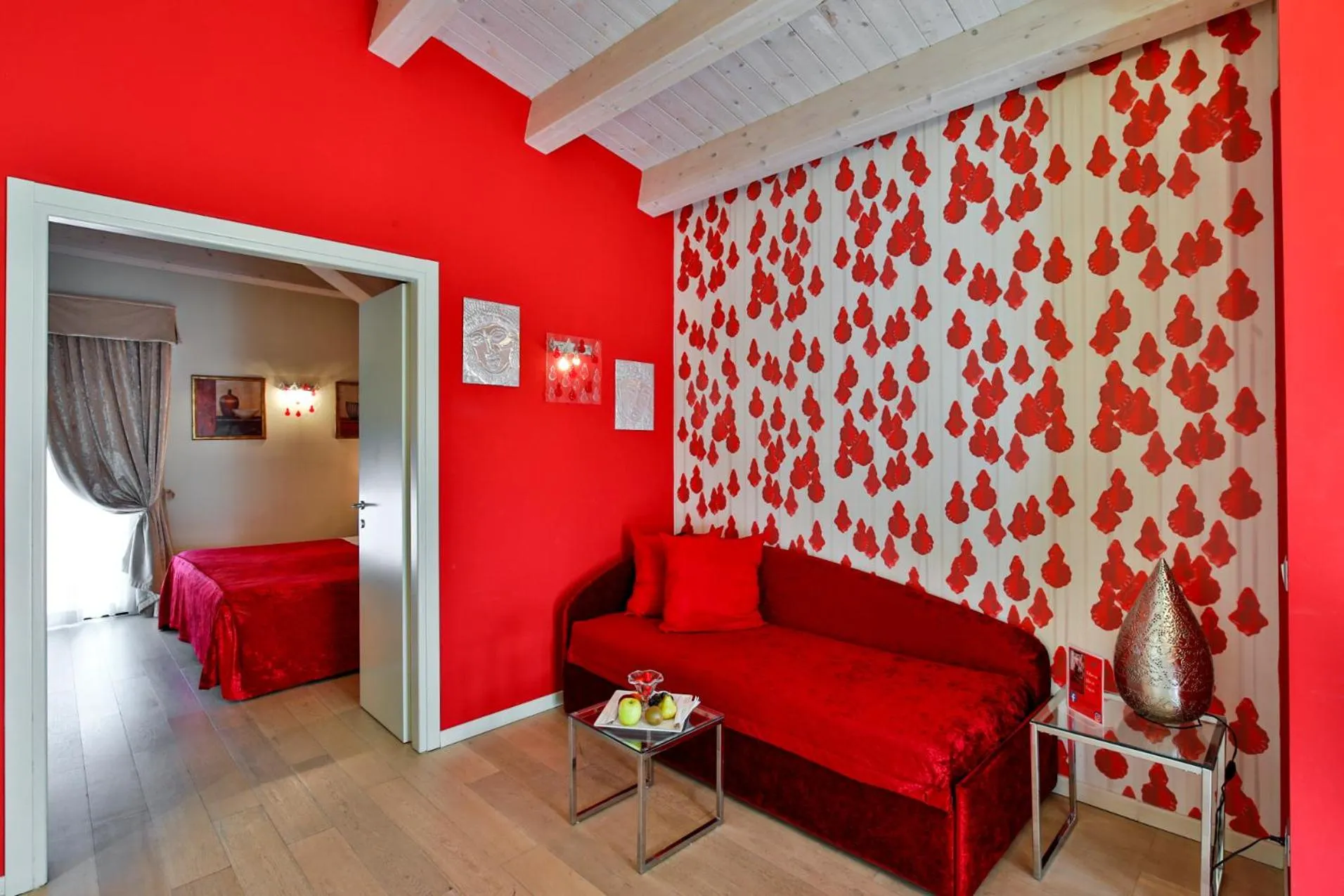 Living room, Bed in Boutique Hotel Calzavecchio