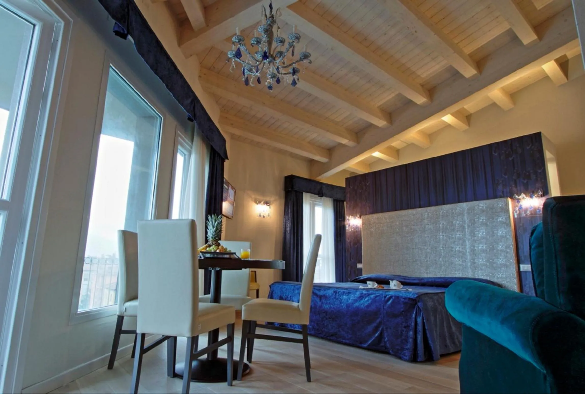 Photo of the whole room, Bed in Boutique Hotel Calzavecchio