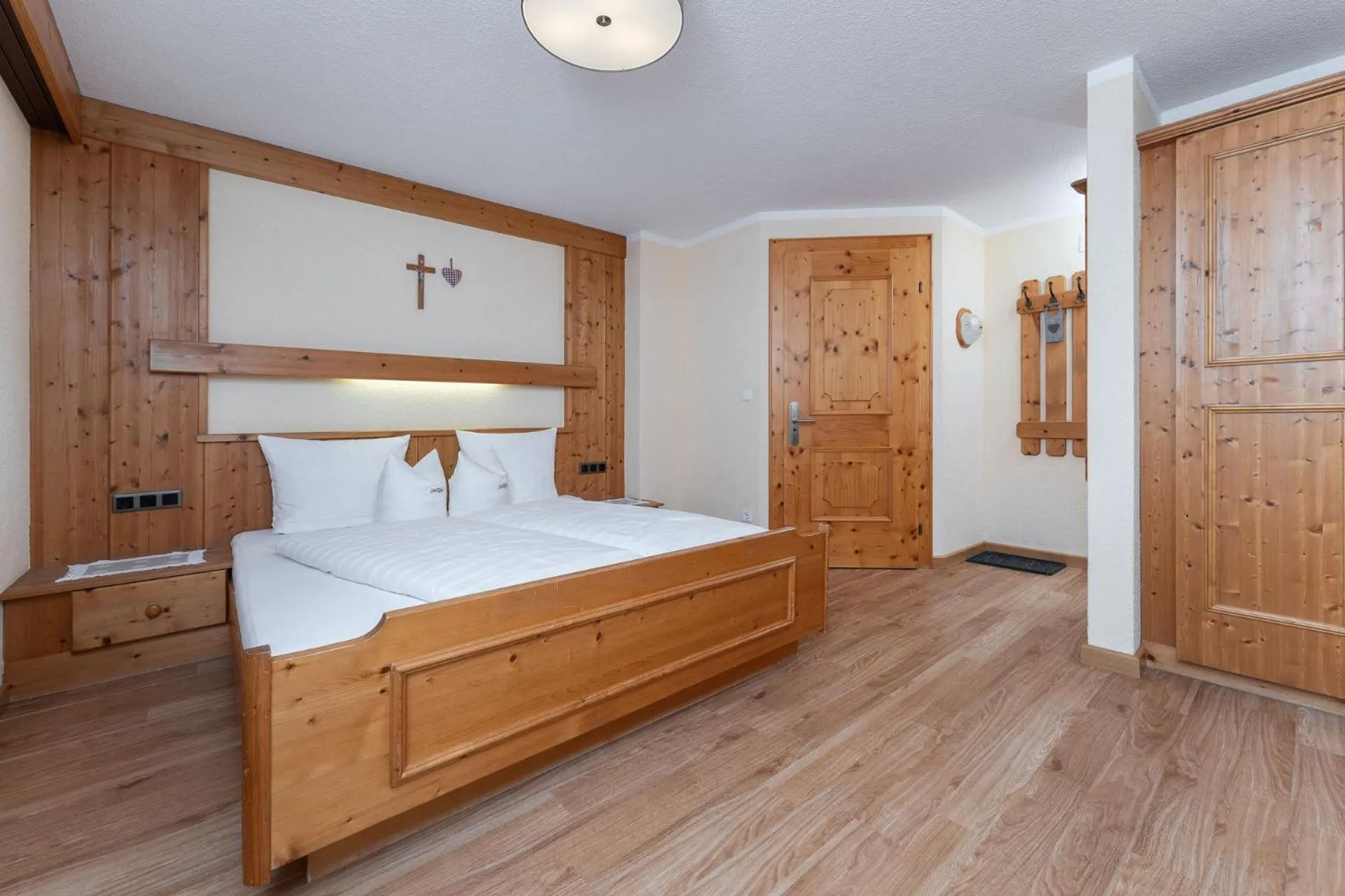 Photo of the whole room, Bed in Haus Margret