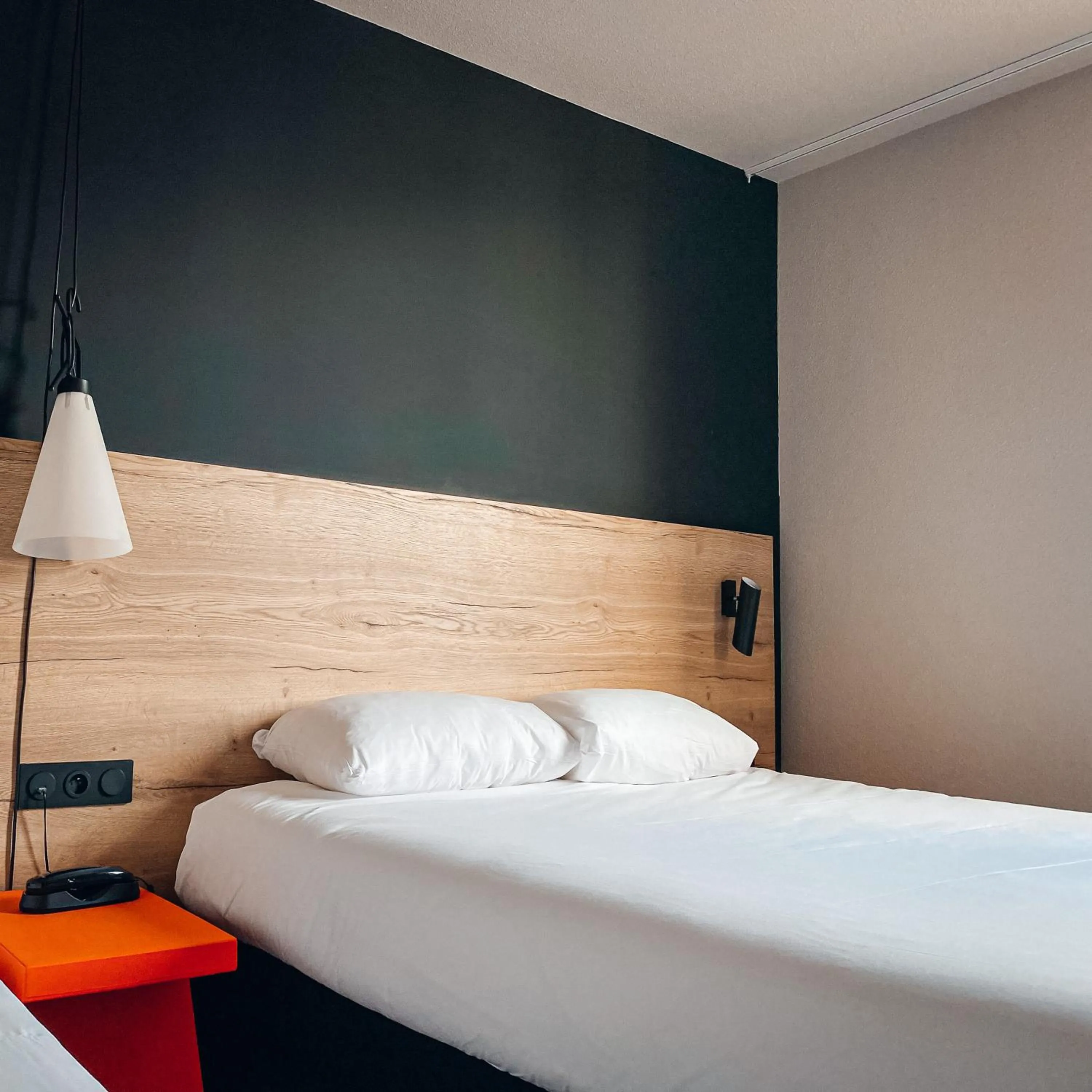 Bed in Ibis Styles Crolles Grenoble A41
