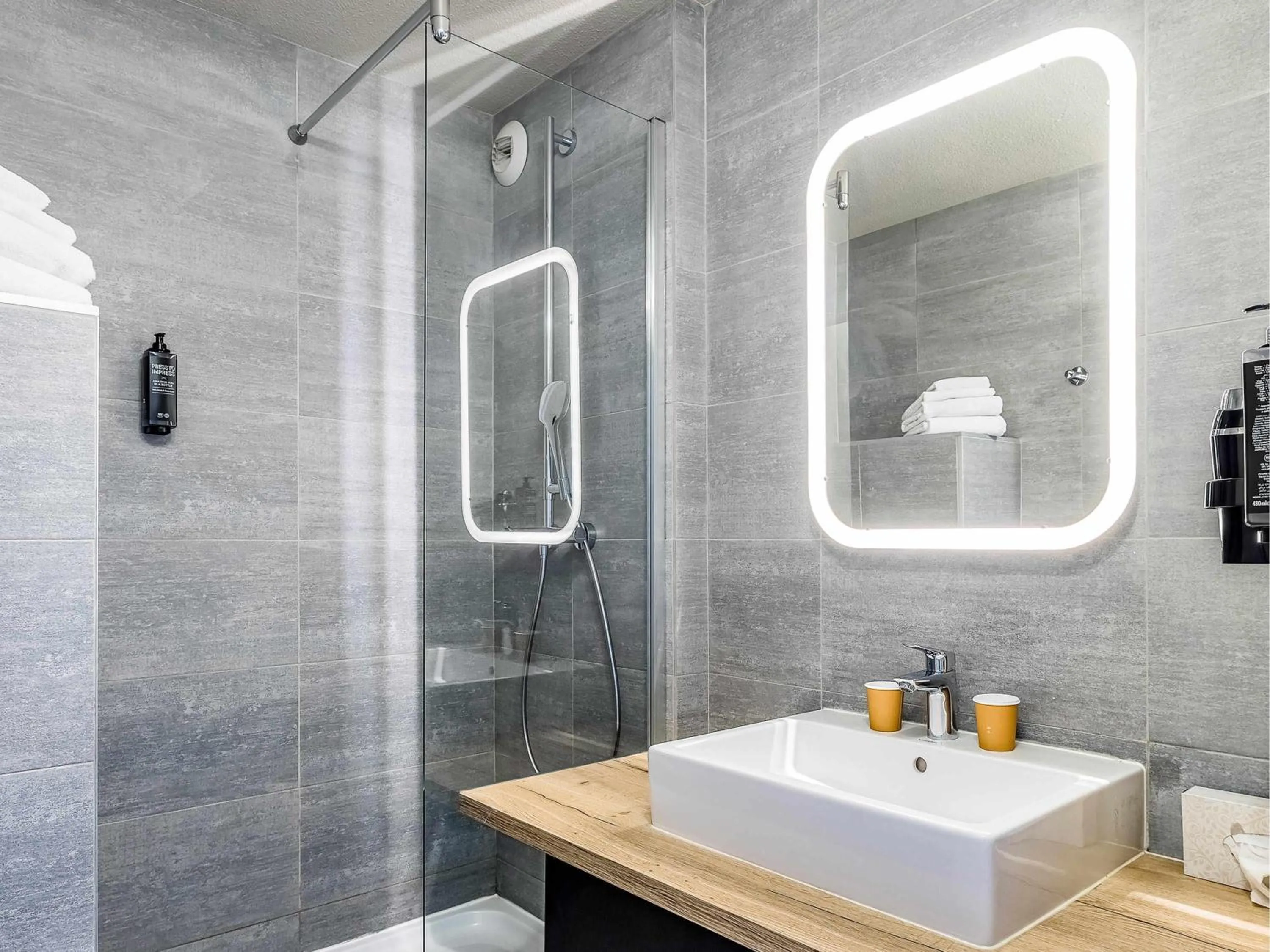 Bedroom in Ibis Styles Crolles Grenoble A41