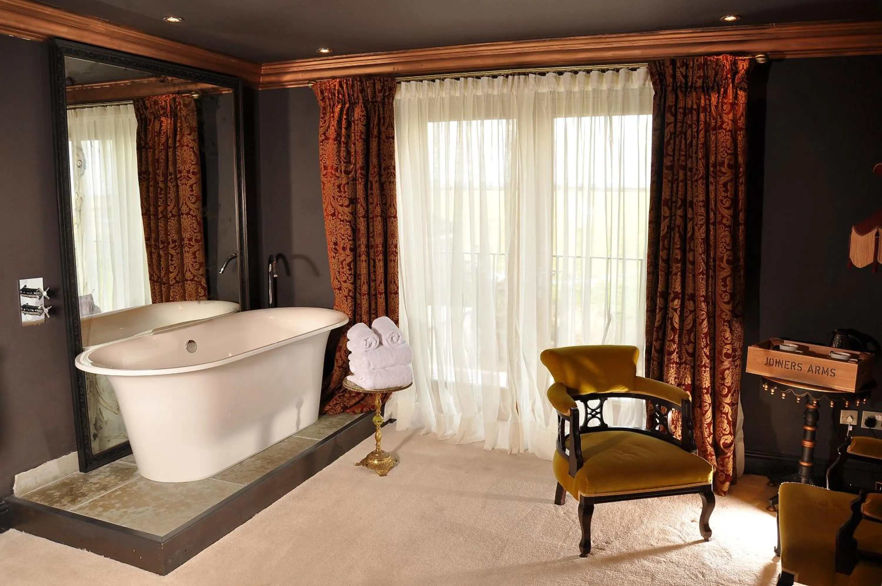 Bathroom in The Joiners Arms