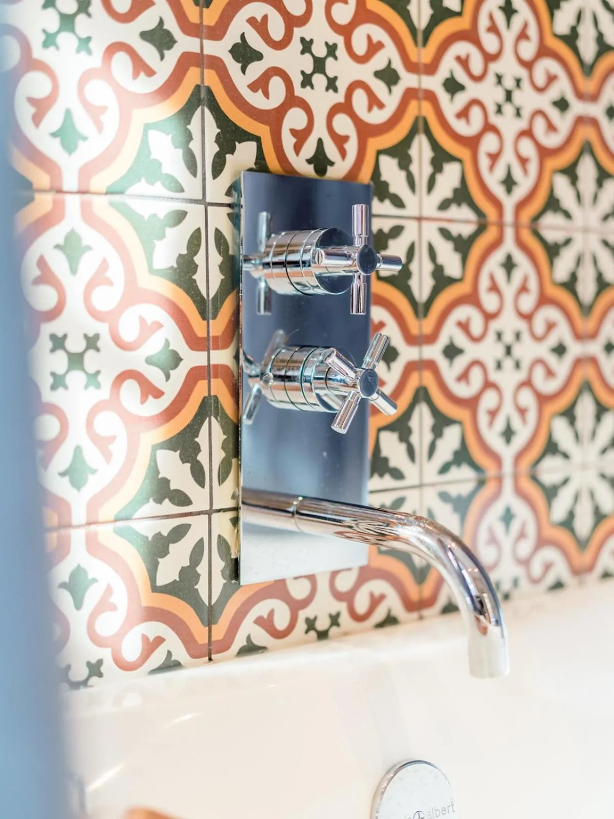 Bathroom in The Joiners Arms